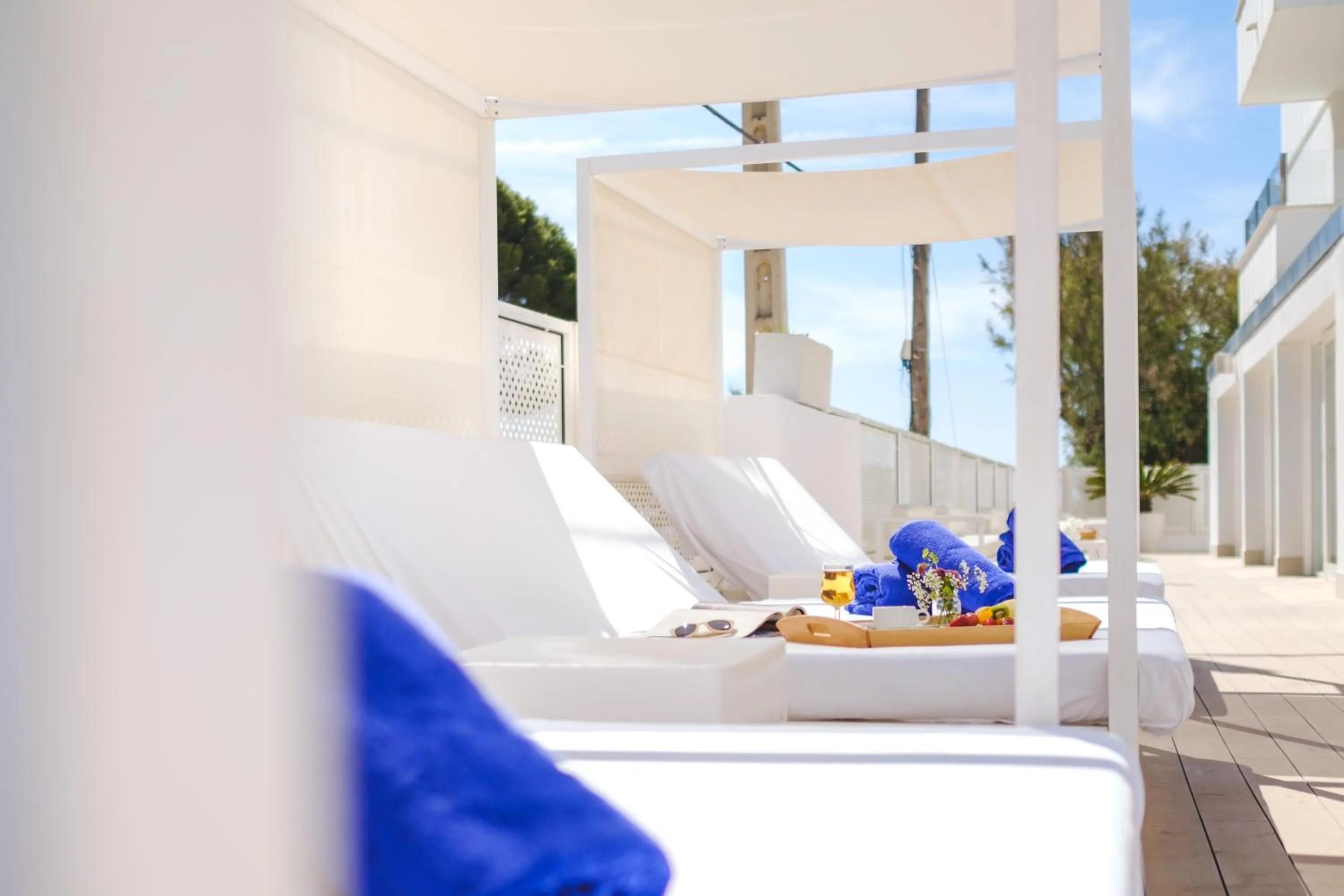 sunbed in Welikehotel Triton Beach