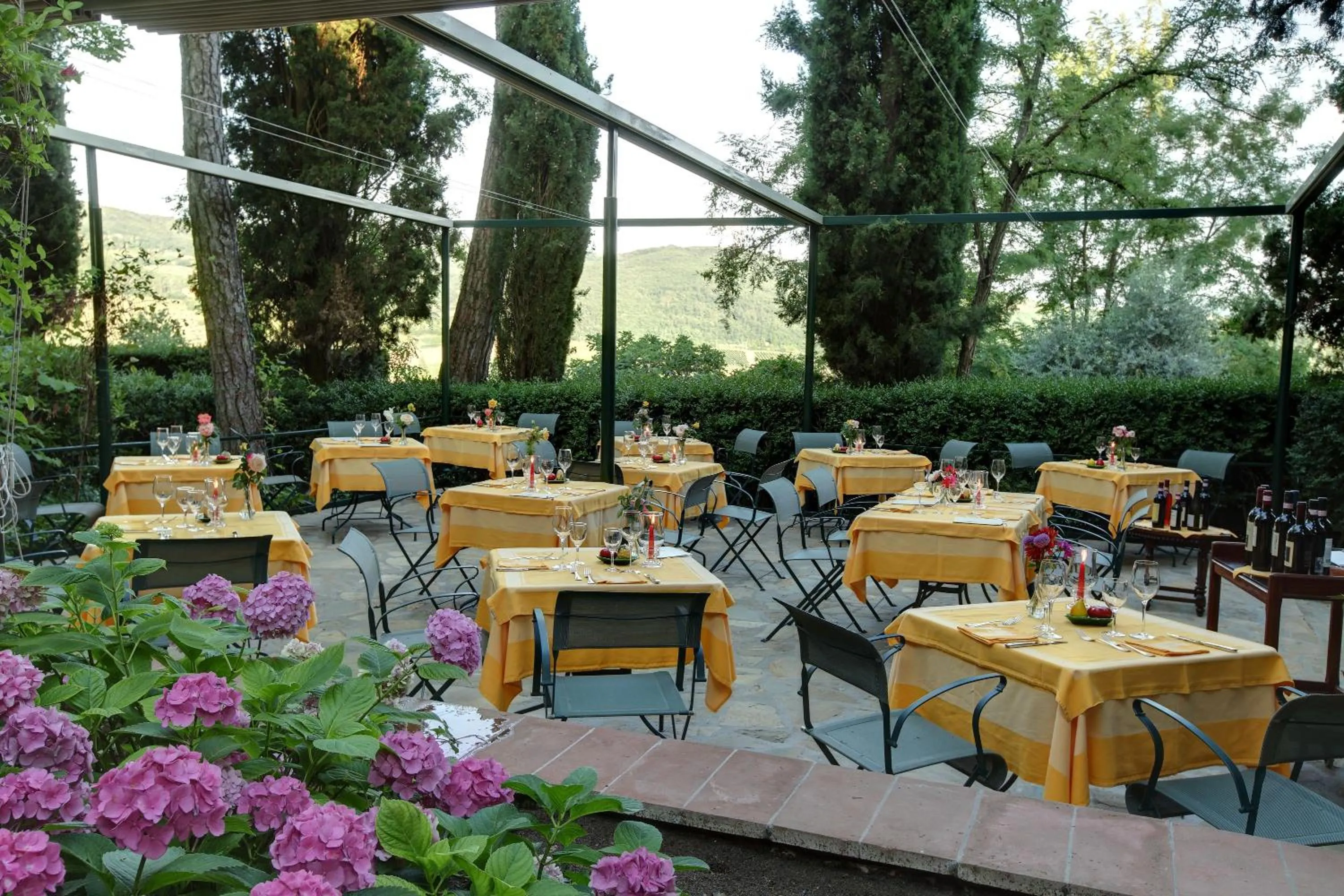 Restaurant/places to eat in Villa Le Barone