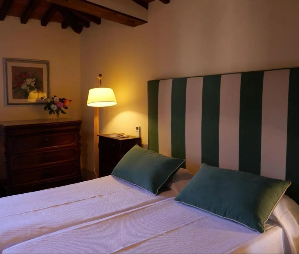 Bed in Villa Le Barone