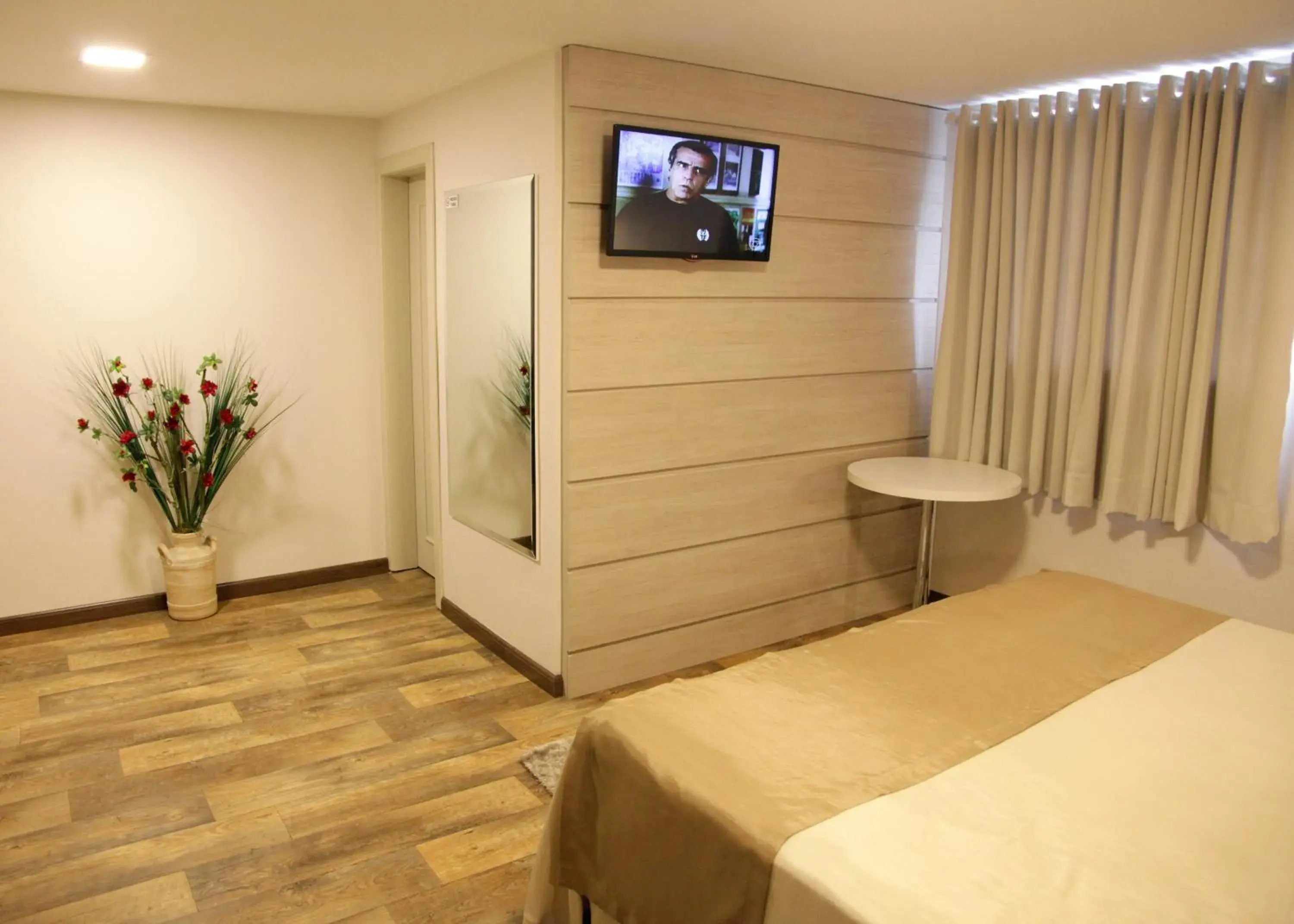 Standard Double or Twin Room - single occupancy in Di Capri Hotel Standard Double or Twin Room - single occupancy in Di Capri Hotel