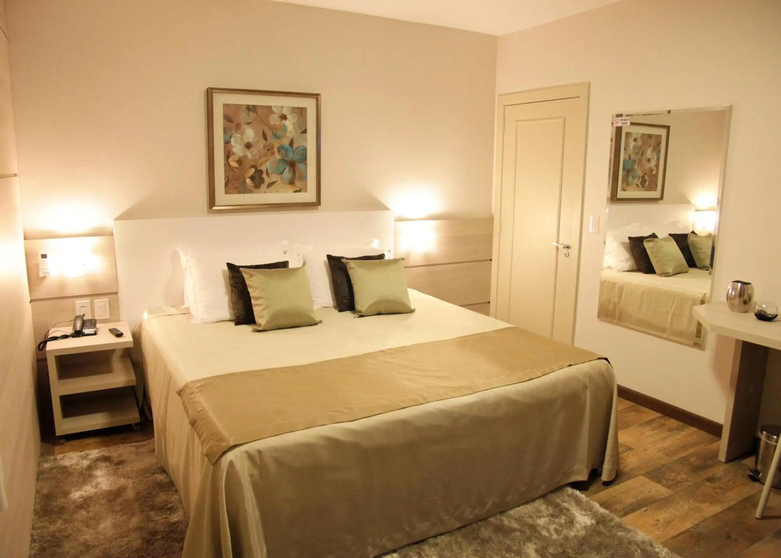 Standard Double or Twin Room - single occupancy in Di Capri Hotel Standard Double or Twin Room - single occupancy in Di Capri Hotel