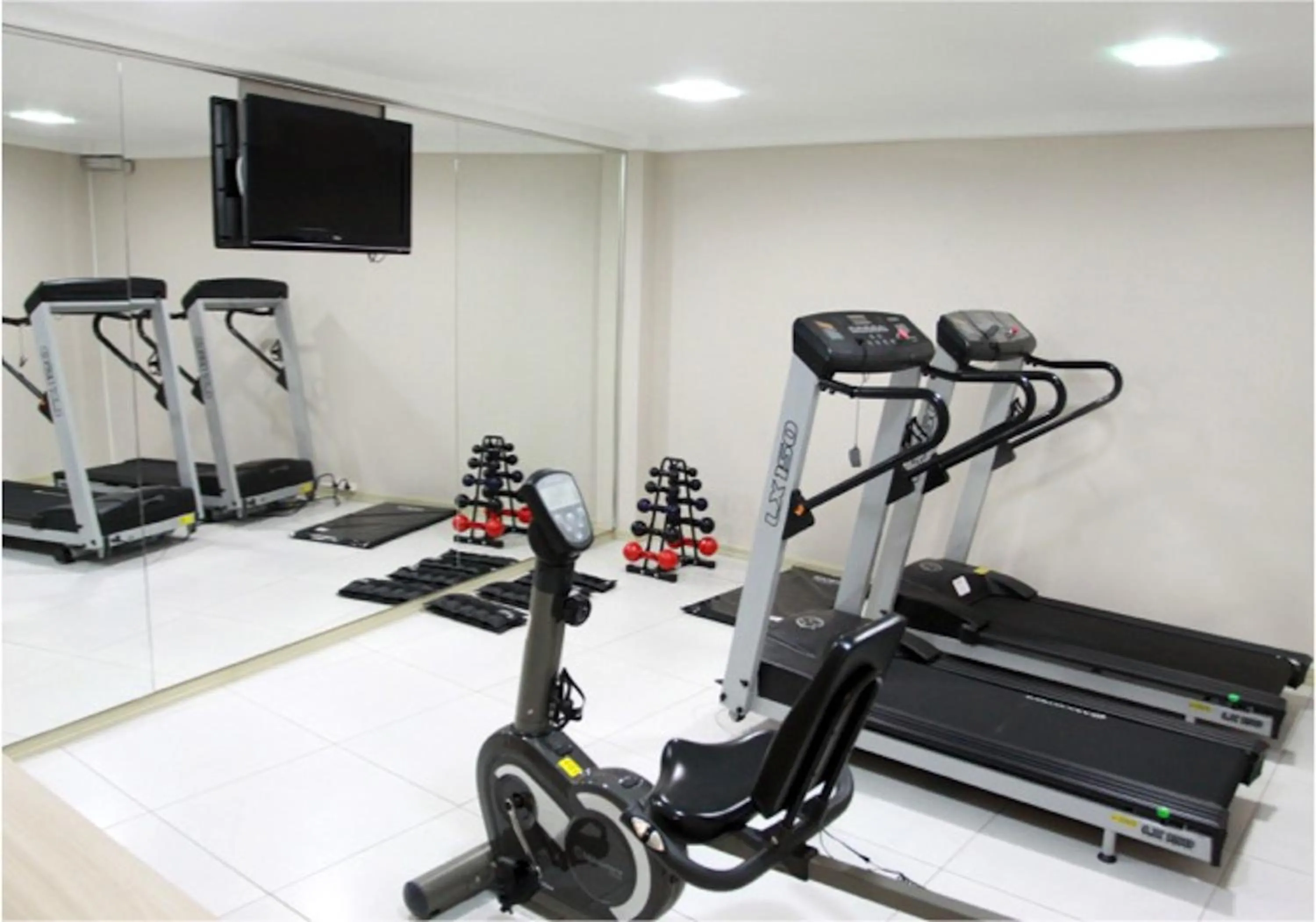 Fitness centre/facilities in Di Capri Hotel