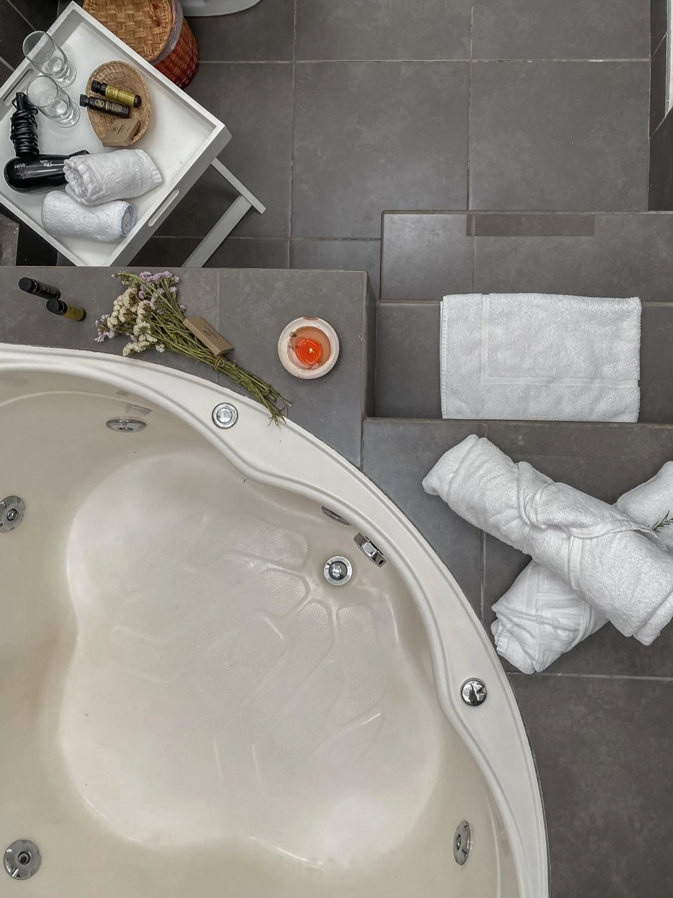 Bath in Andean Wings Valley