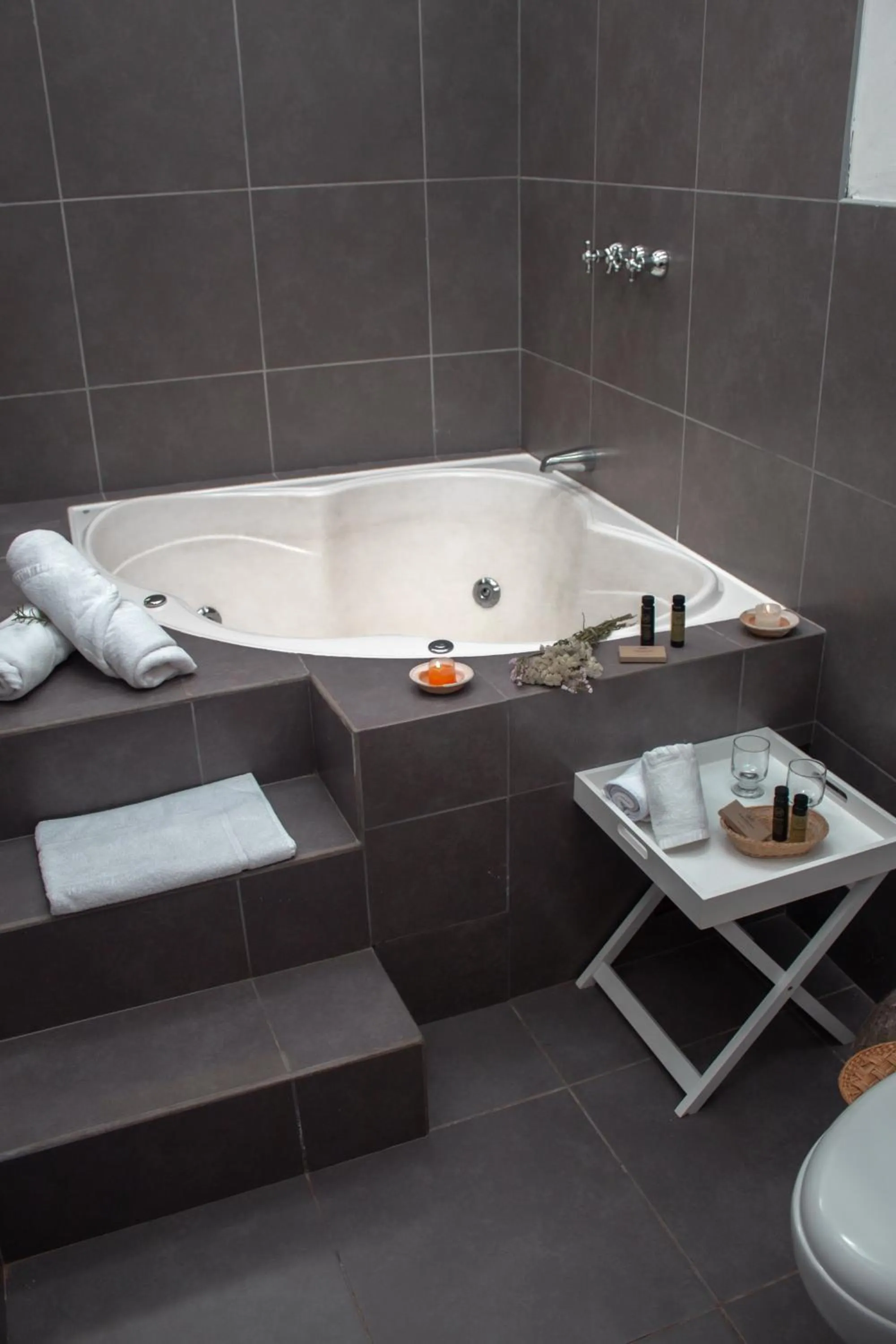 Bath in Andean Wings Valley