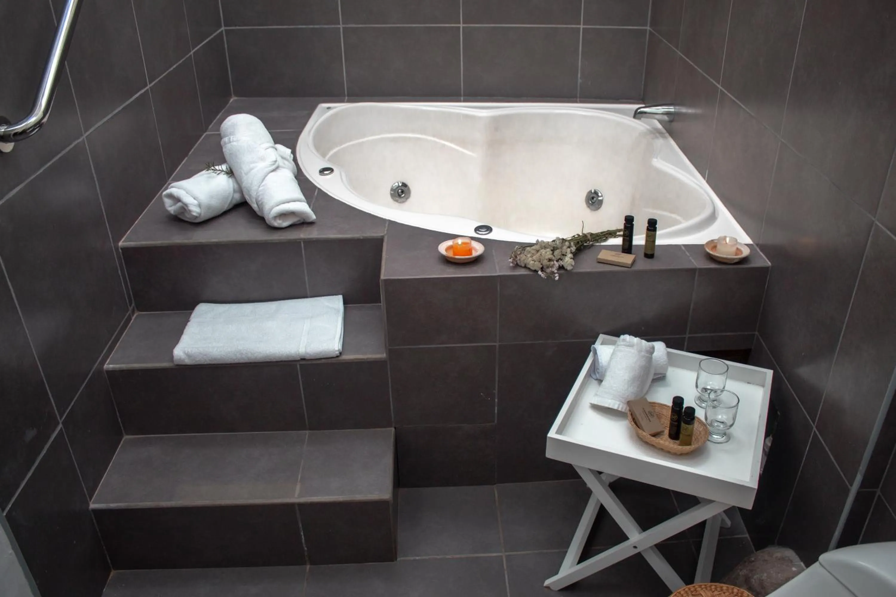 Hot Tub in Andean Wings Valley