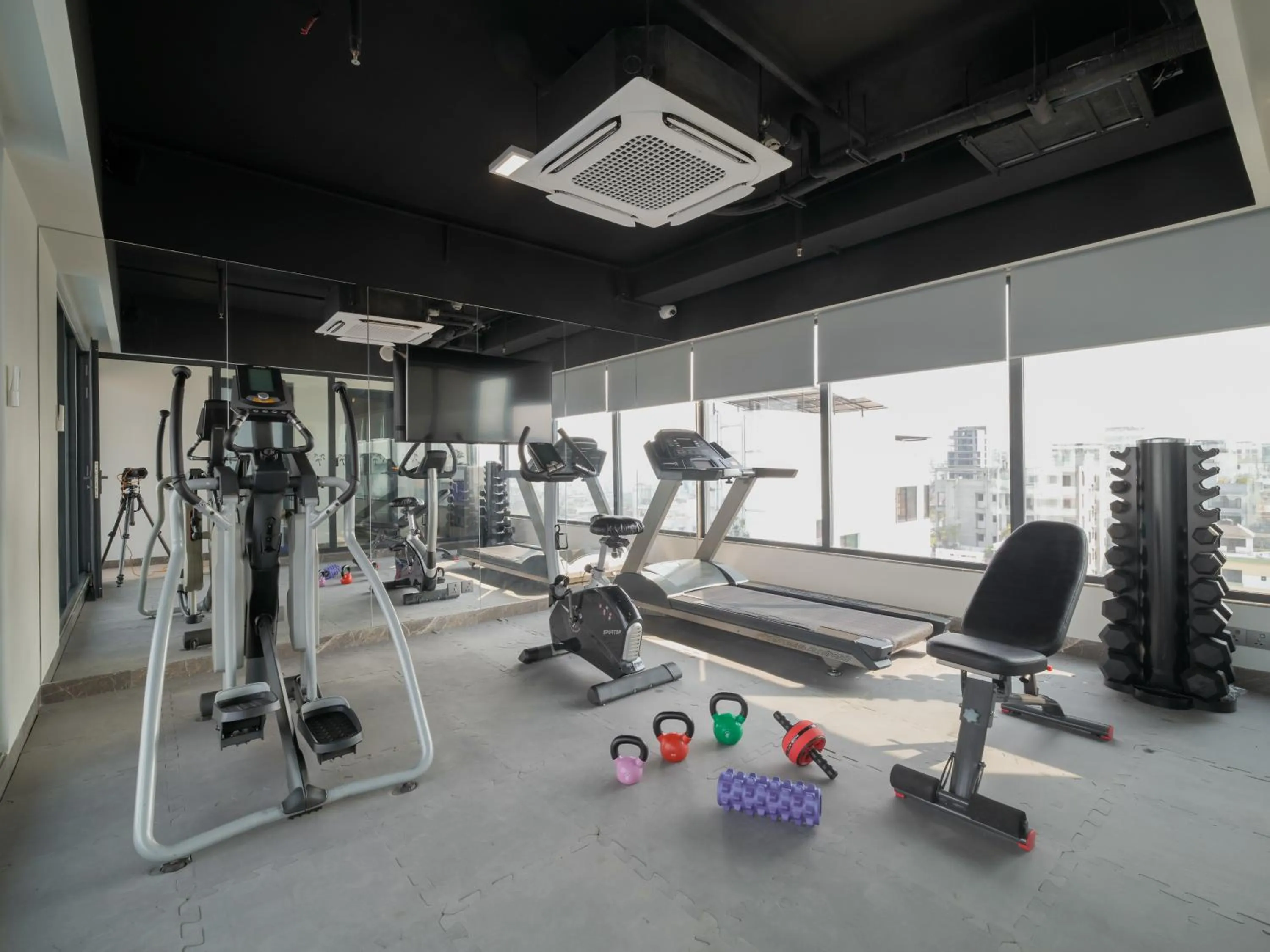 Fitness centre/facilities in W Residence Living
