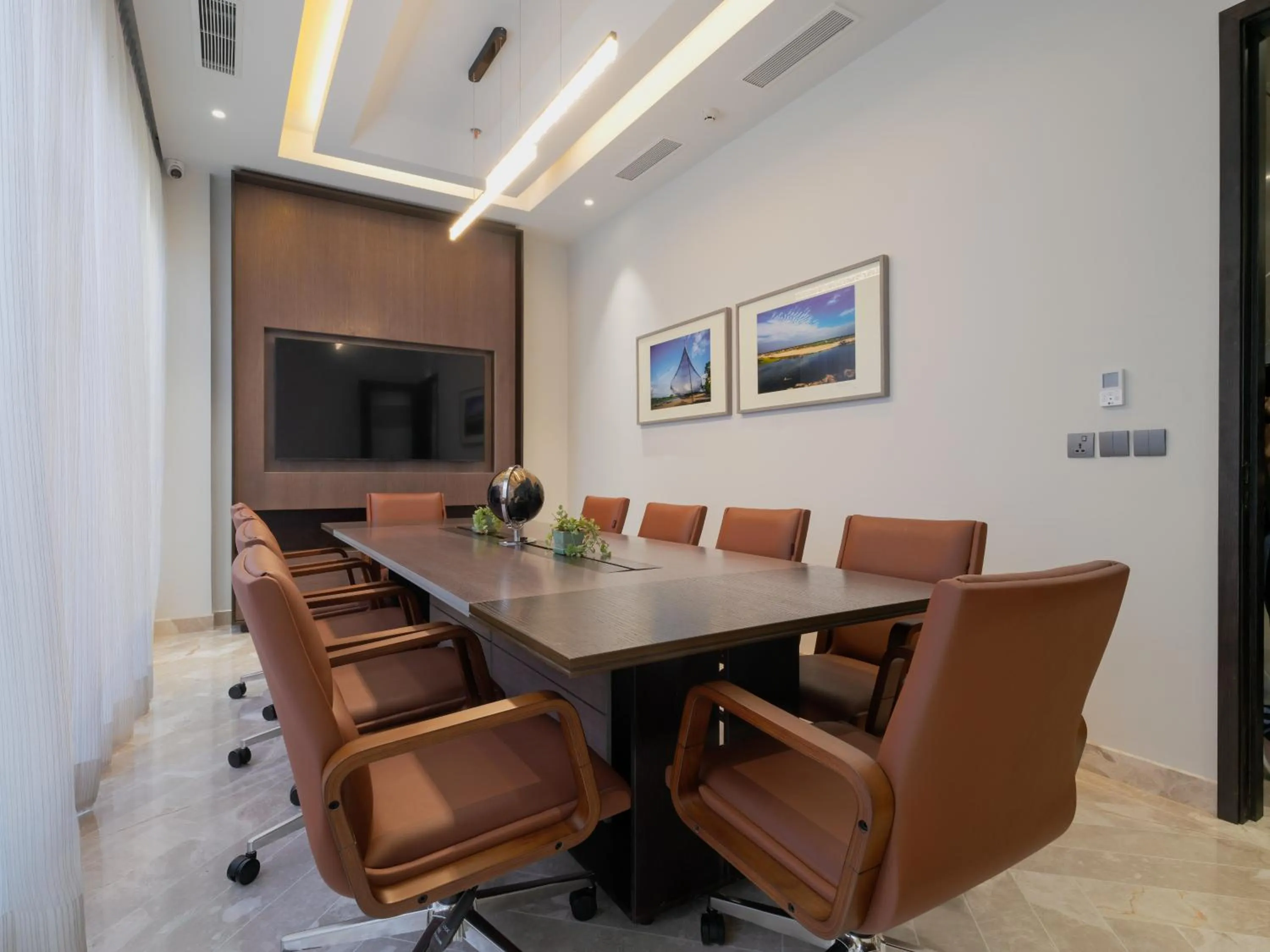 Business facilities in W Residence Living
