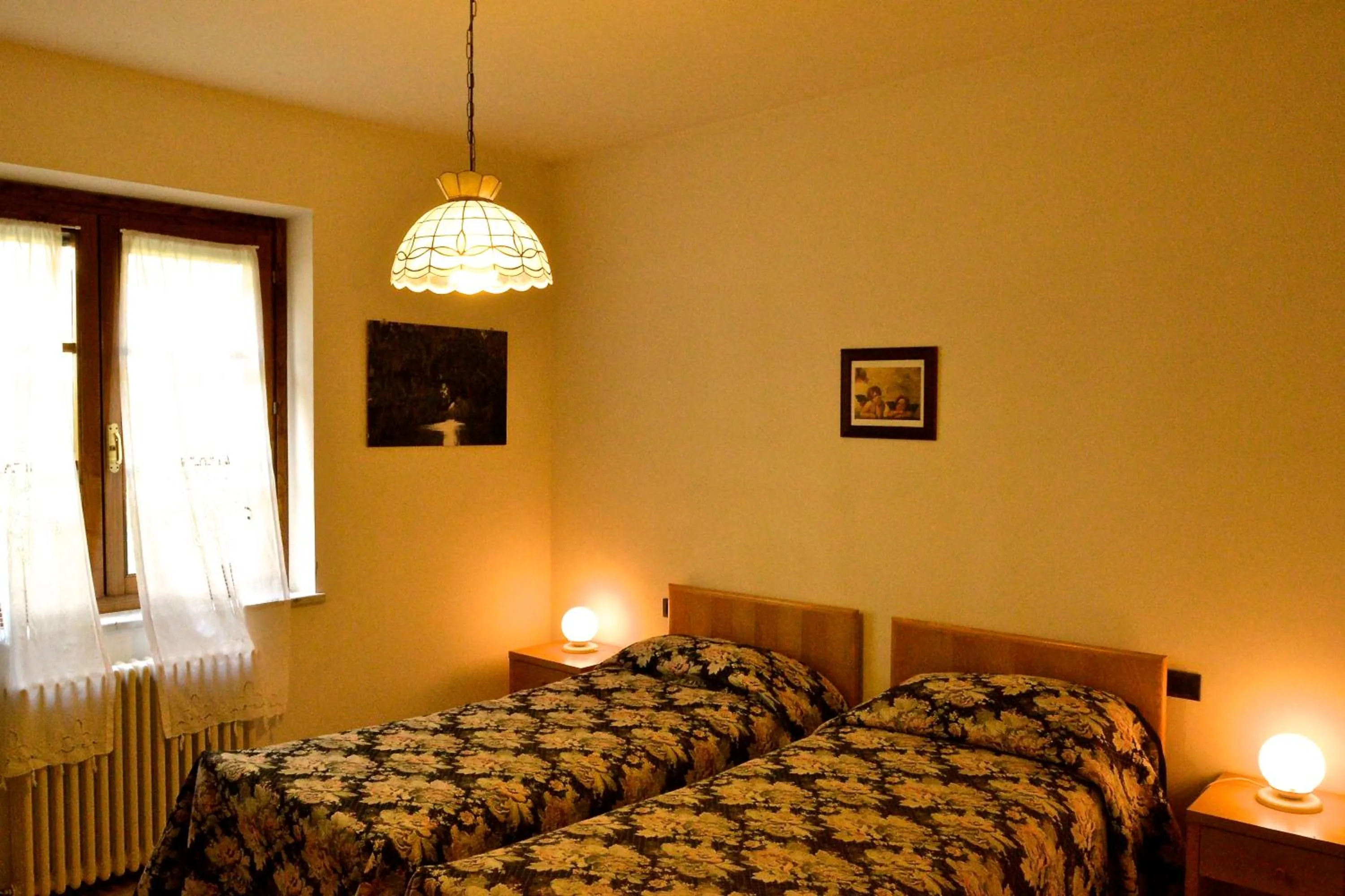 Photo of the whole room, Bed in Albergo Di Murlo