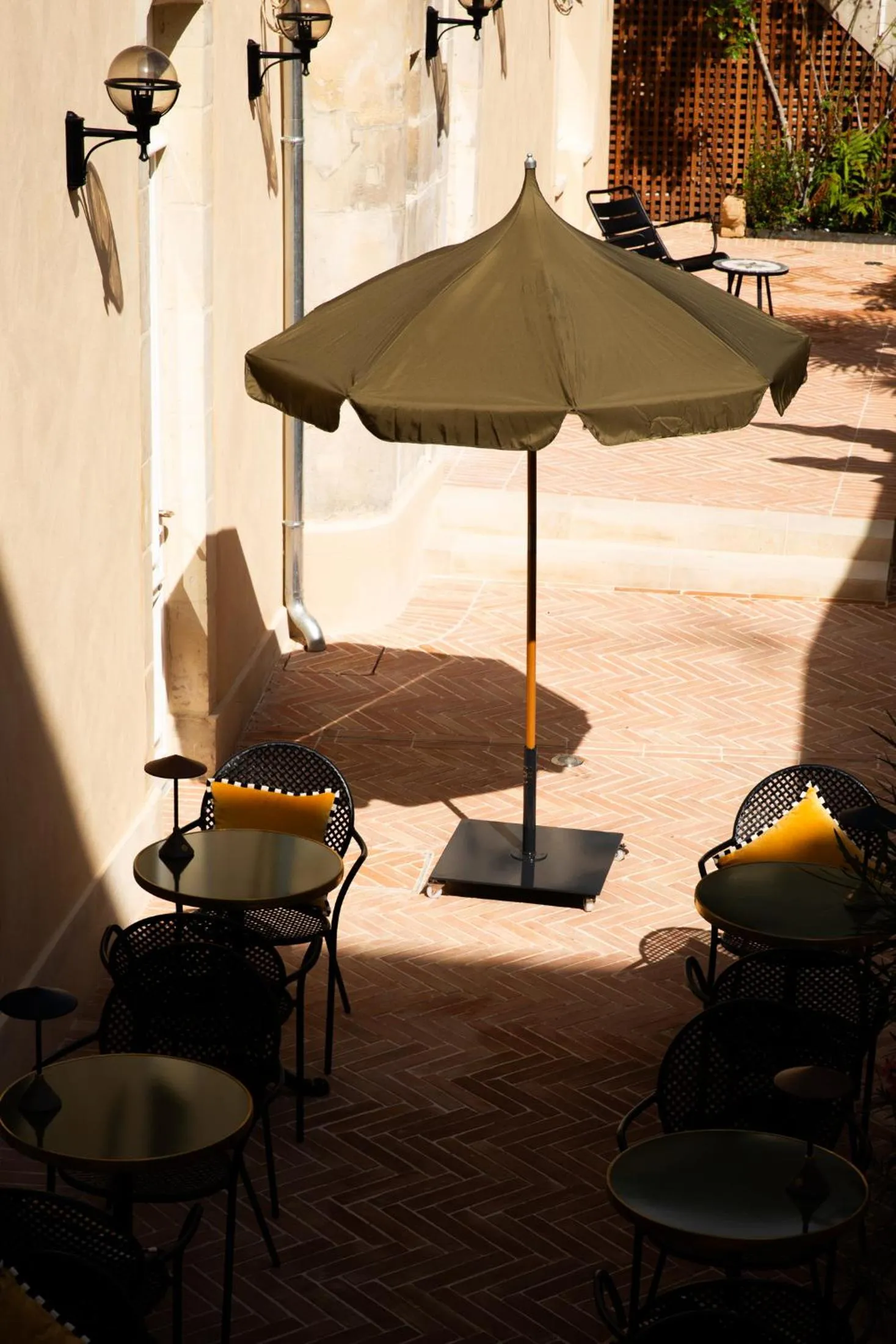 Patio in Hôtel La Particulière