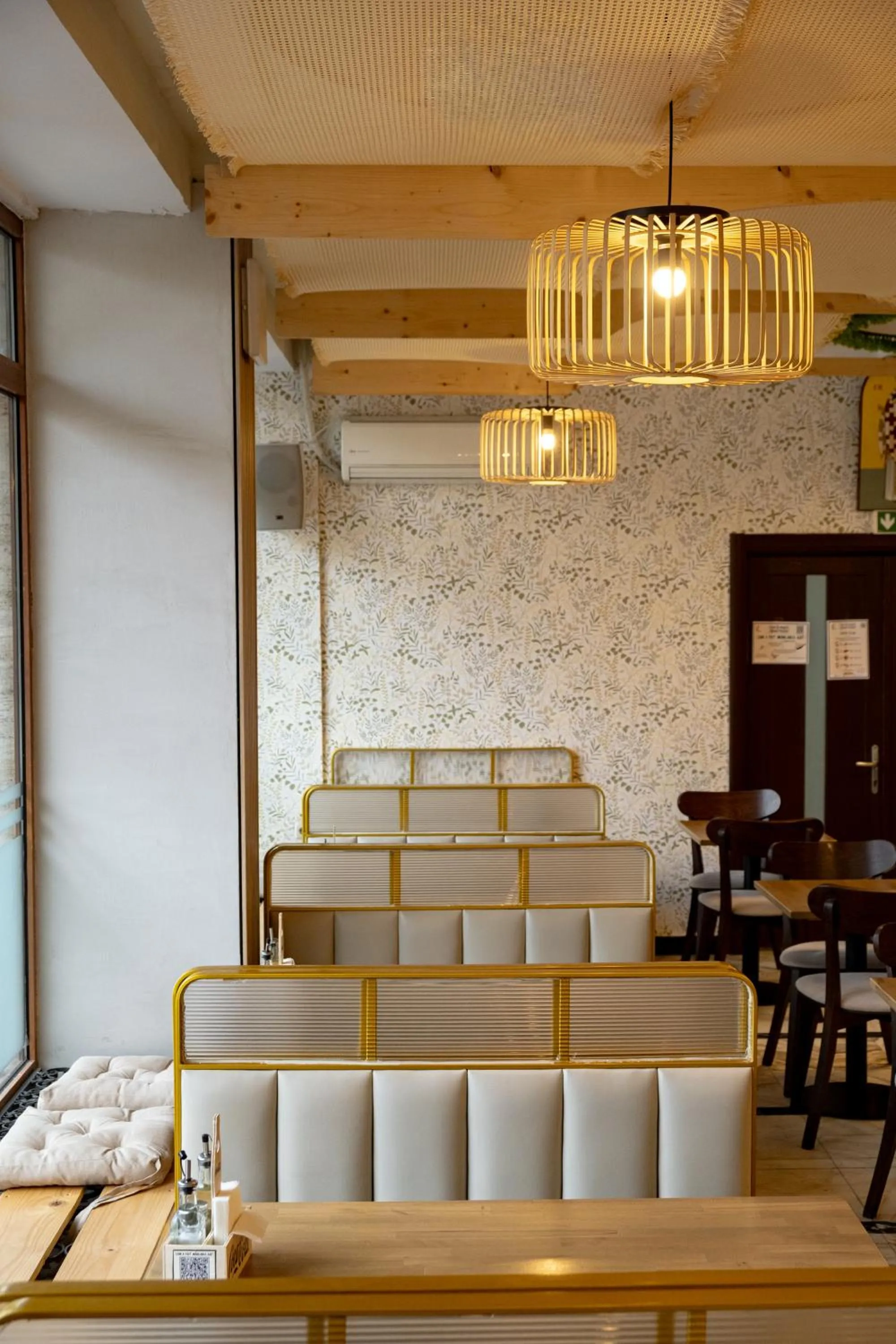 Restaurant/places to eat in Casa de Oaspeți Sfântul Nicolae