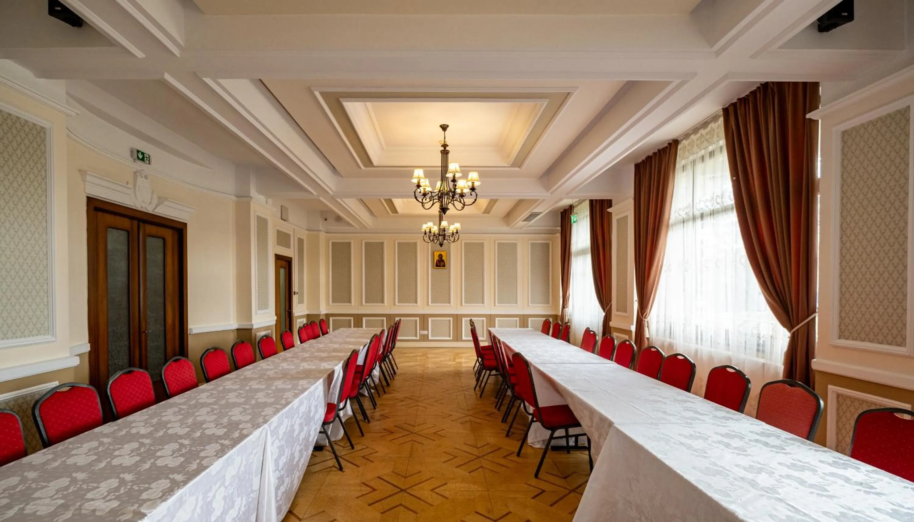 Restaurant/places to eat in Casa de Oaspeți Sfântul Nicolae