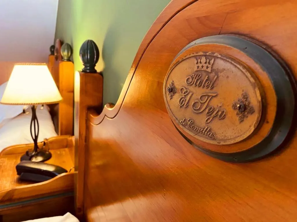 Decorative detail in El Tejo de Comillas