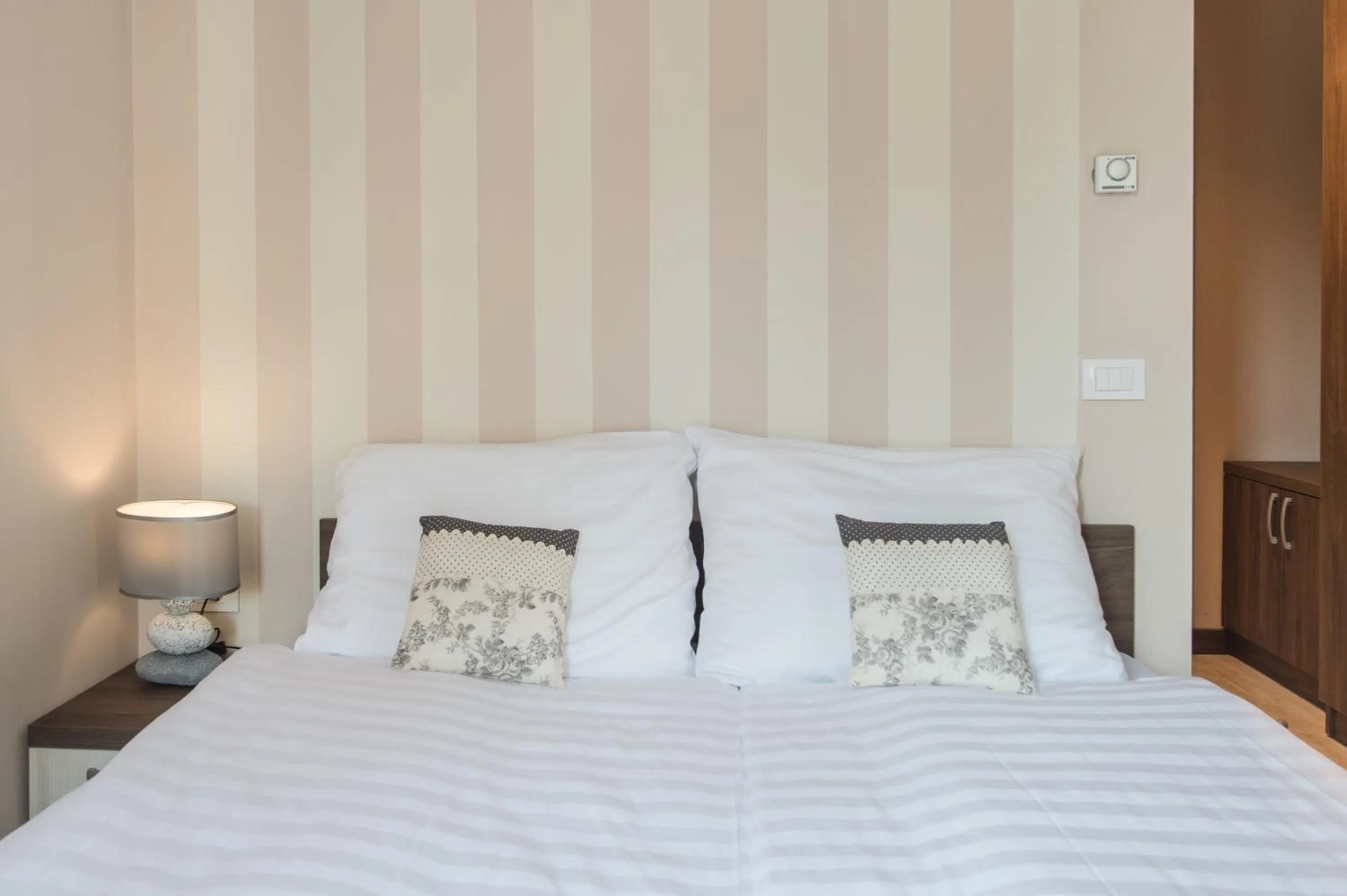 Bedroom, Bed in Hotel Pri mostu