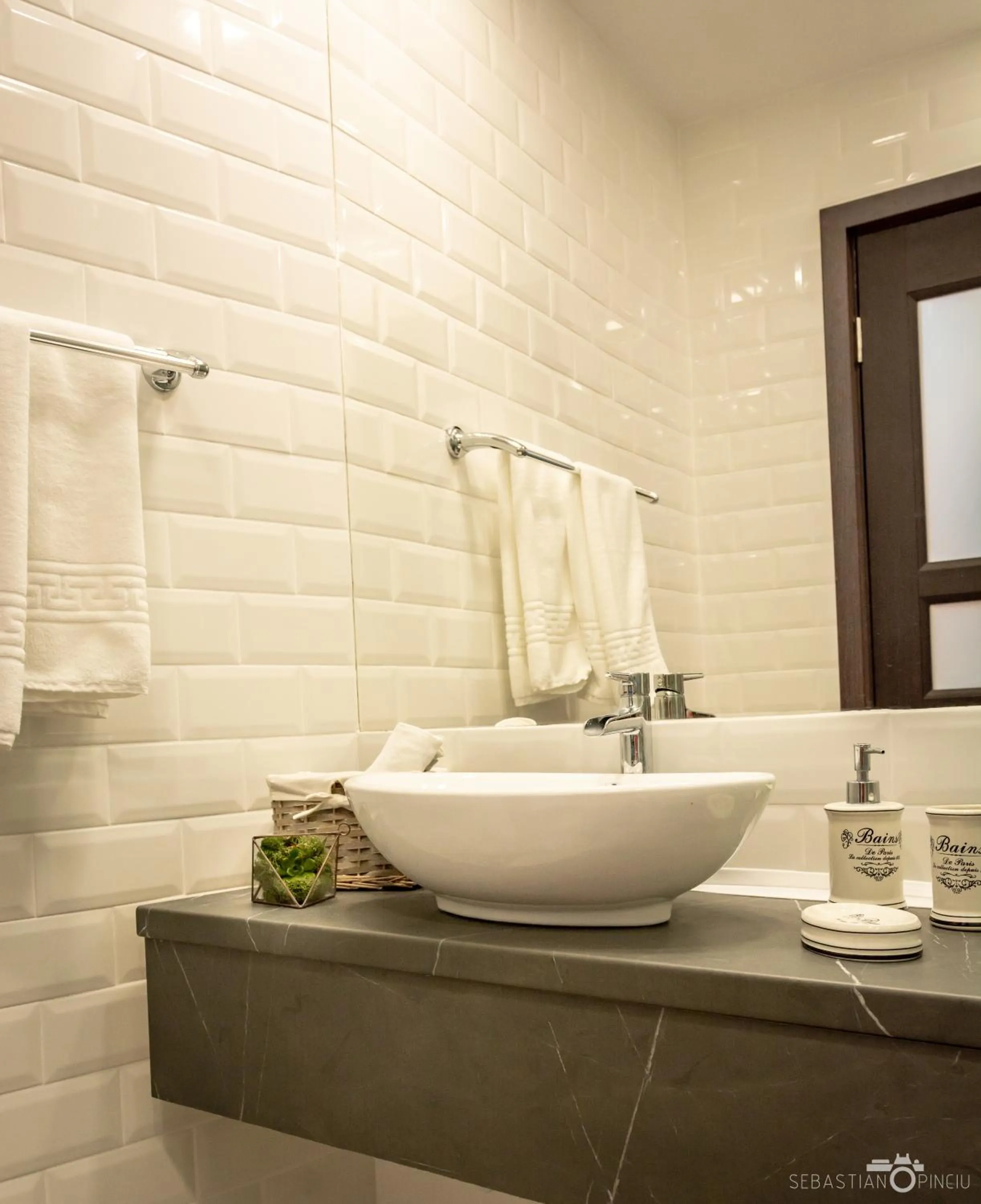 Bathroom in Rabbit Hole