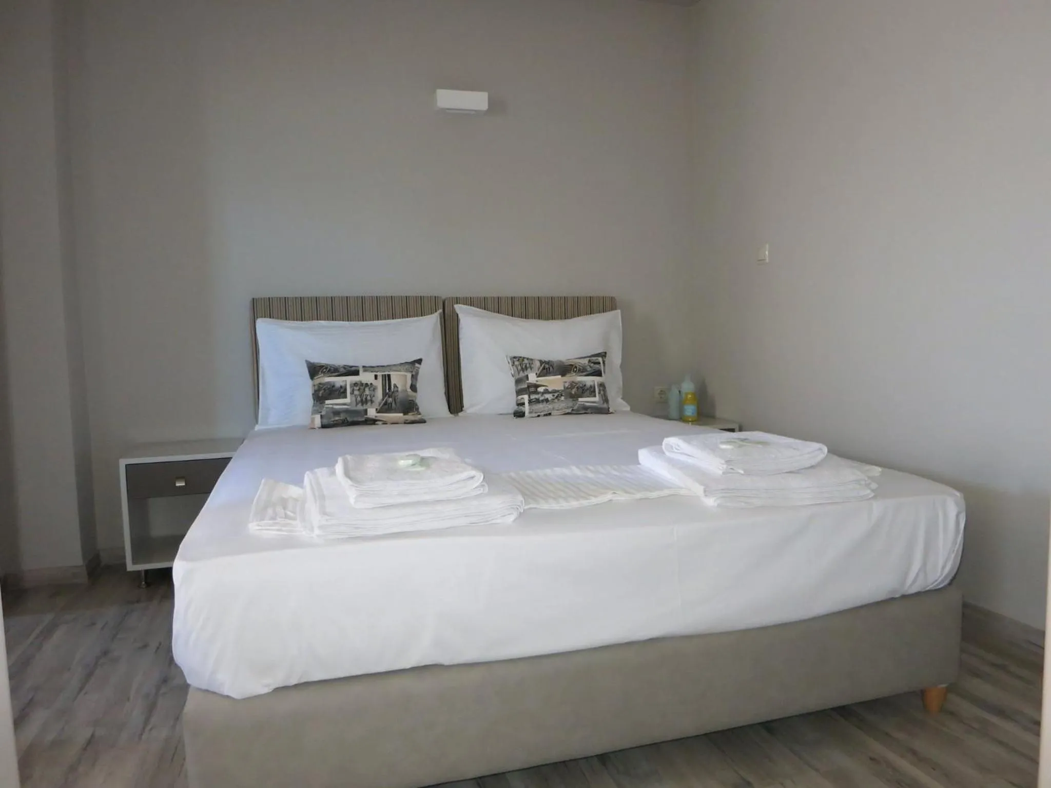 Bed in Pantheon Aparthotel