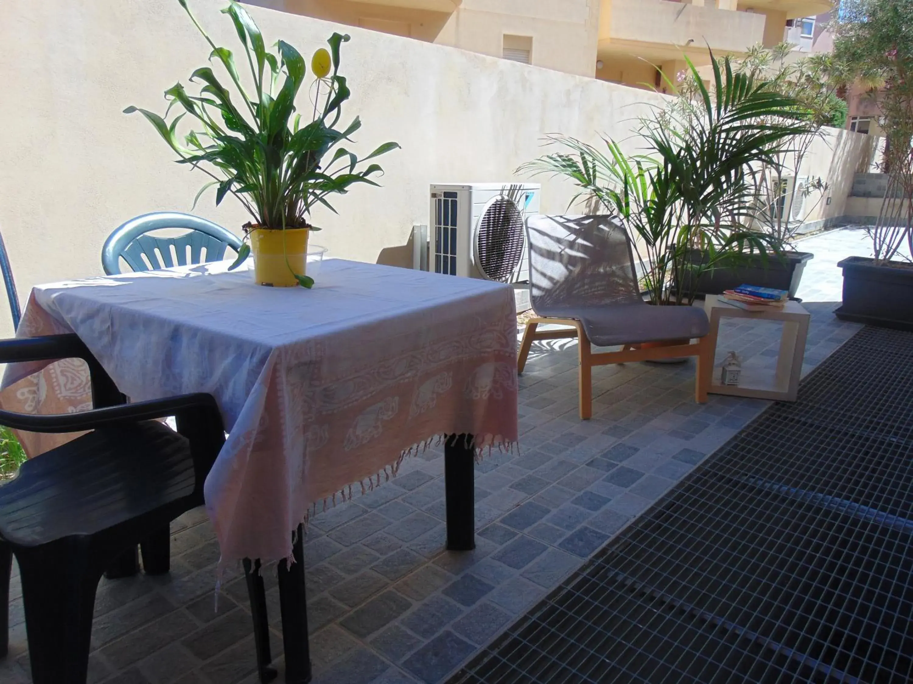 Double Room with Patio in Residence Le Isole Double Room with Patio in Residence Le Isole