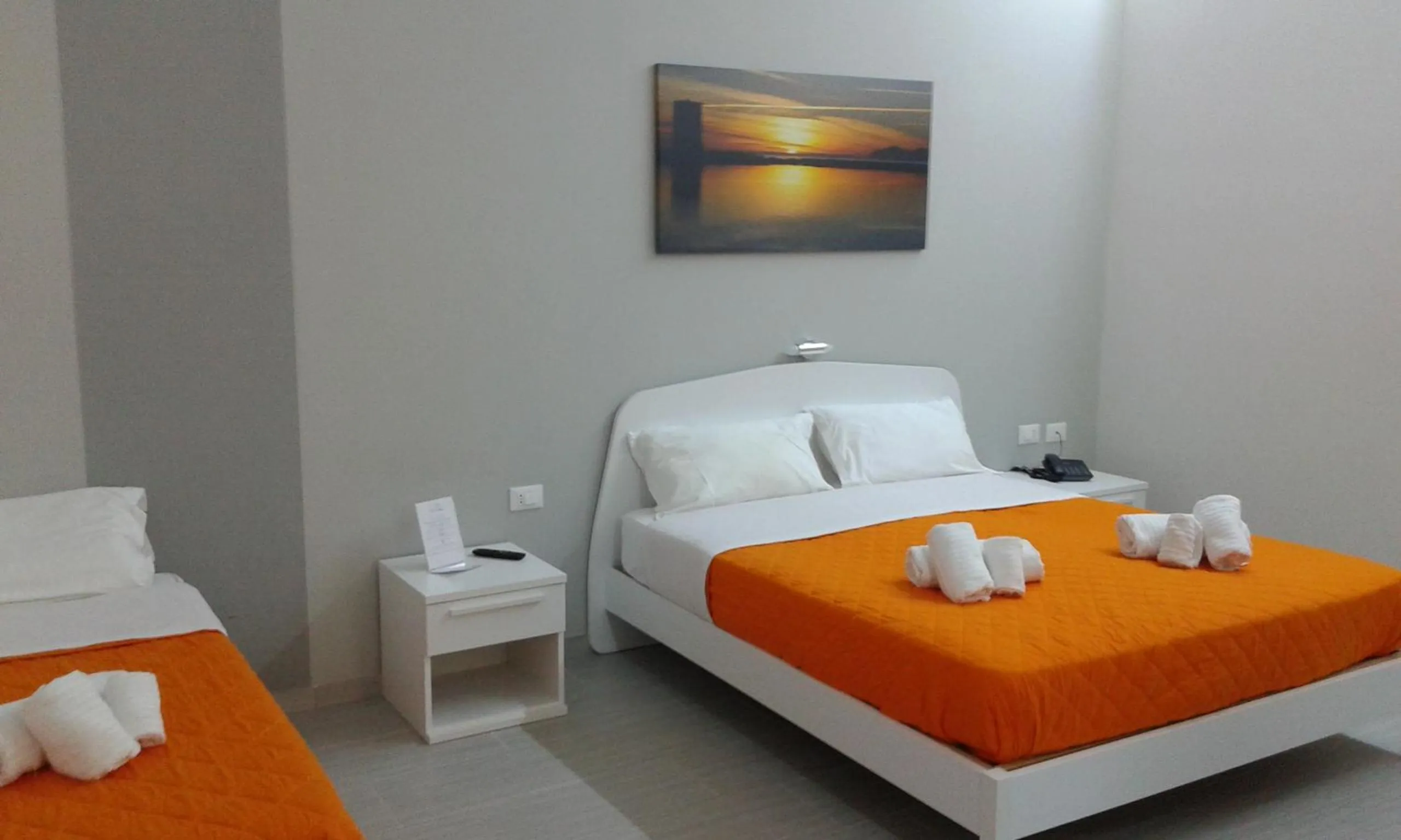 Photo of the whole room, Bed in Residence Le Isole