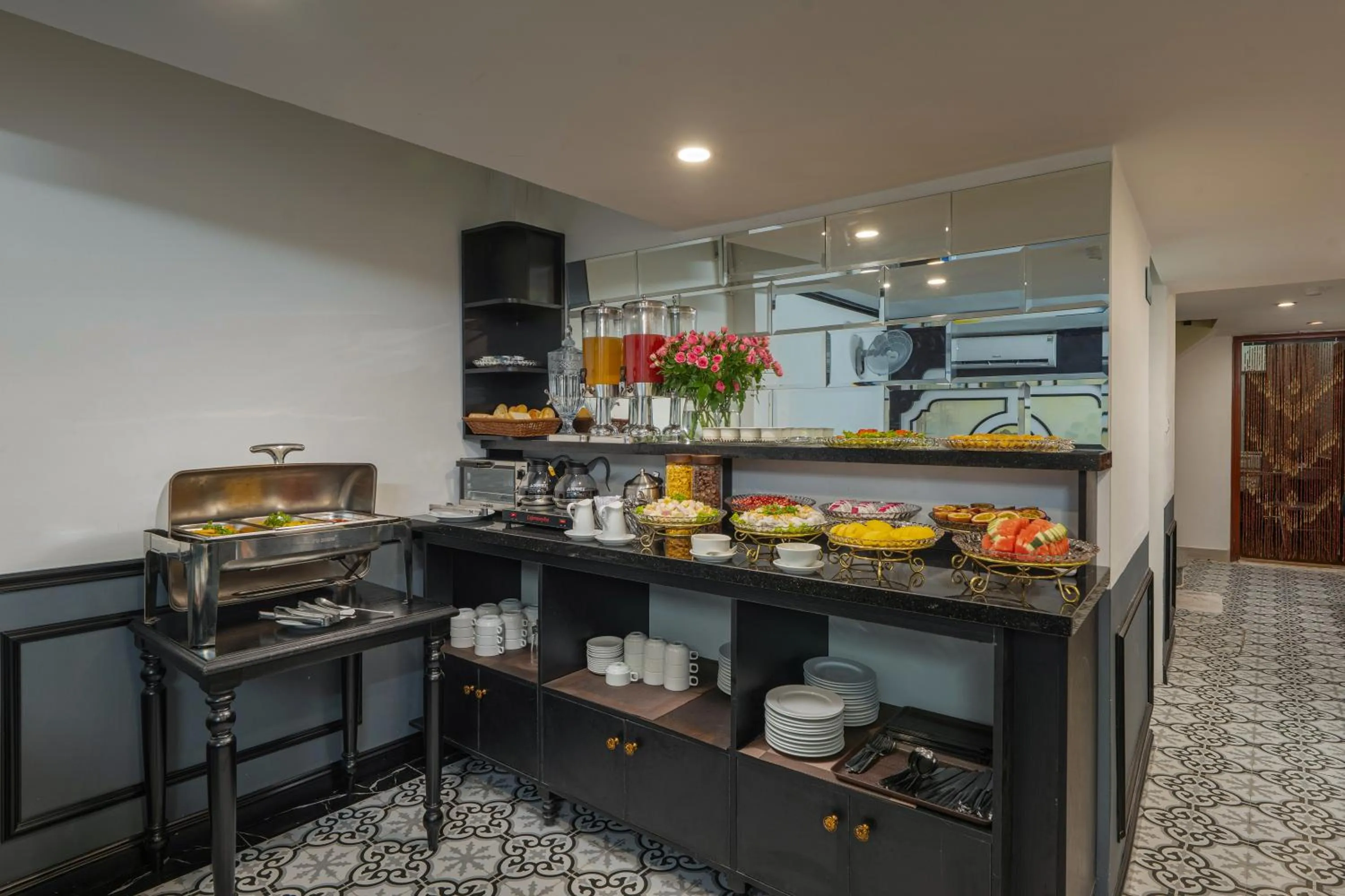 Food and drinks in Hanoi Jasmine Premium Hotel & Travel