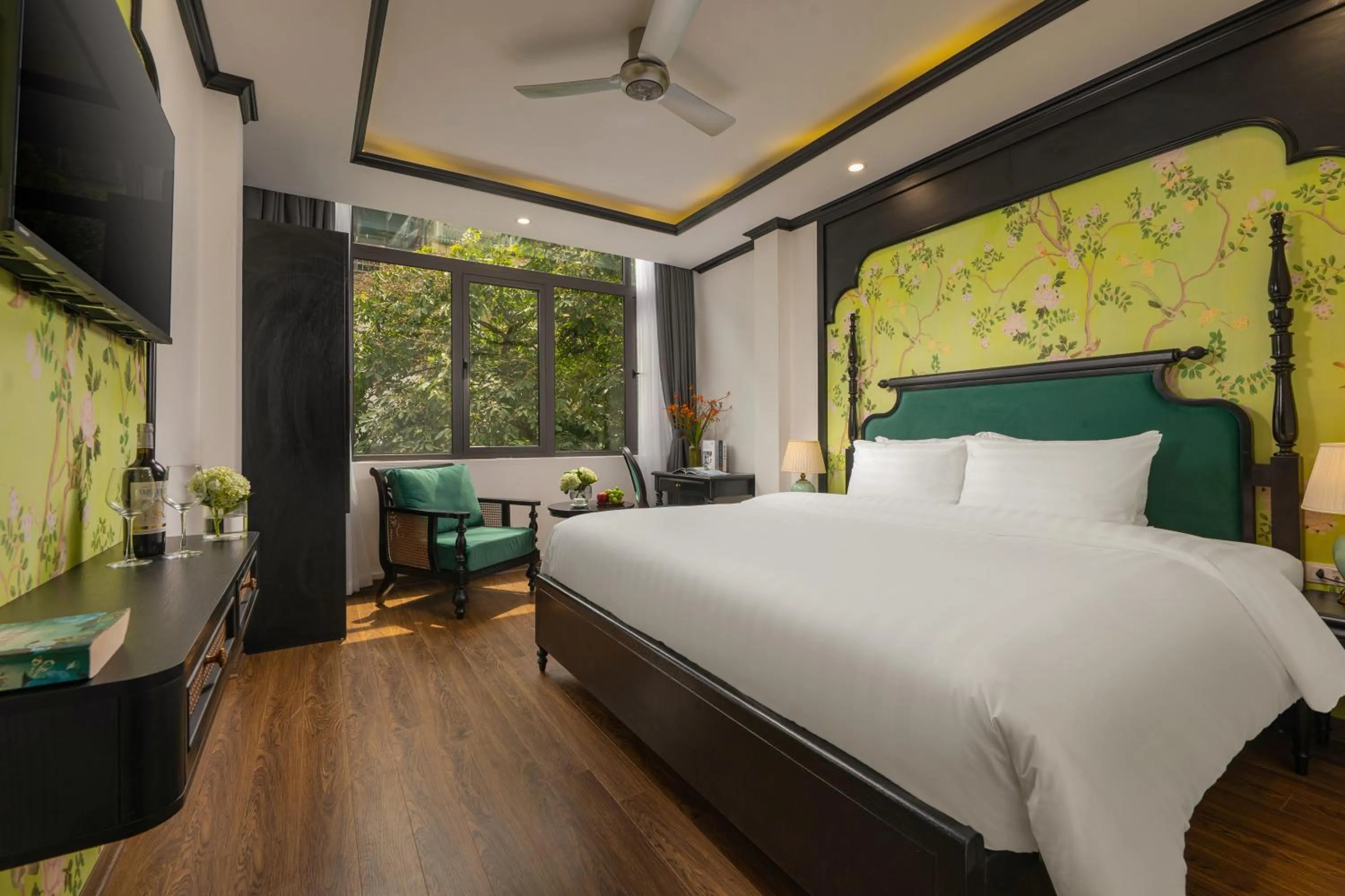 Bed in Hanoi Jasmine Premium Hotel & Travel