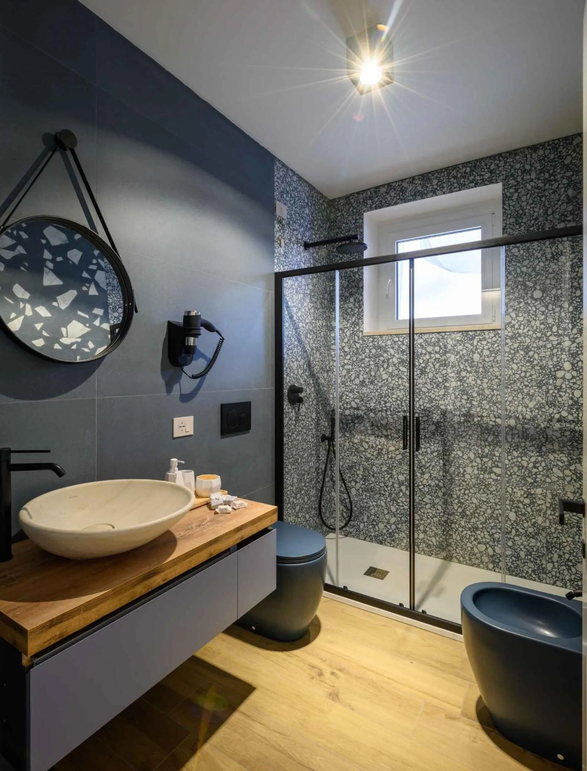 Shower in B&B Dimora Morelli