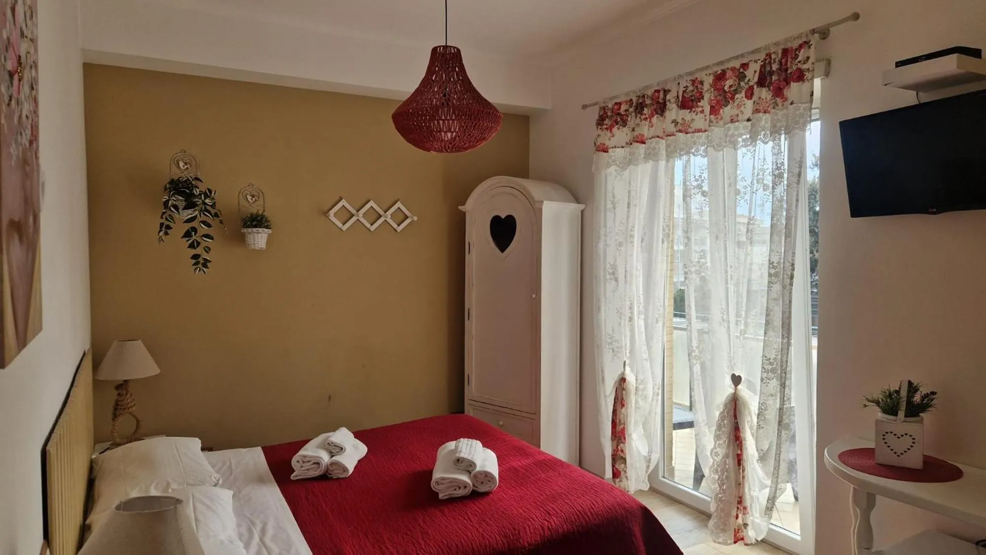 Photo of the whole room, Bed in Il Mare Di Roma