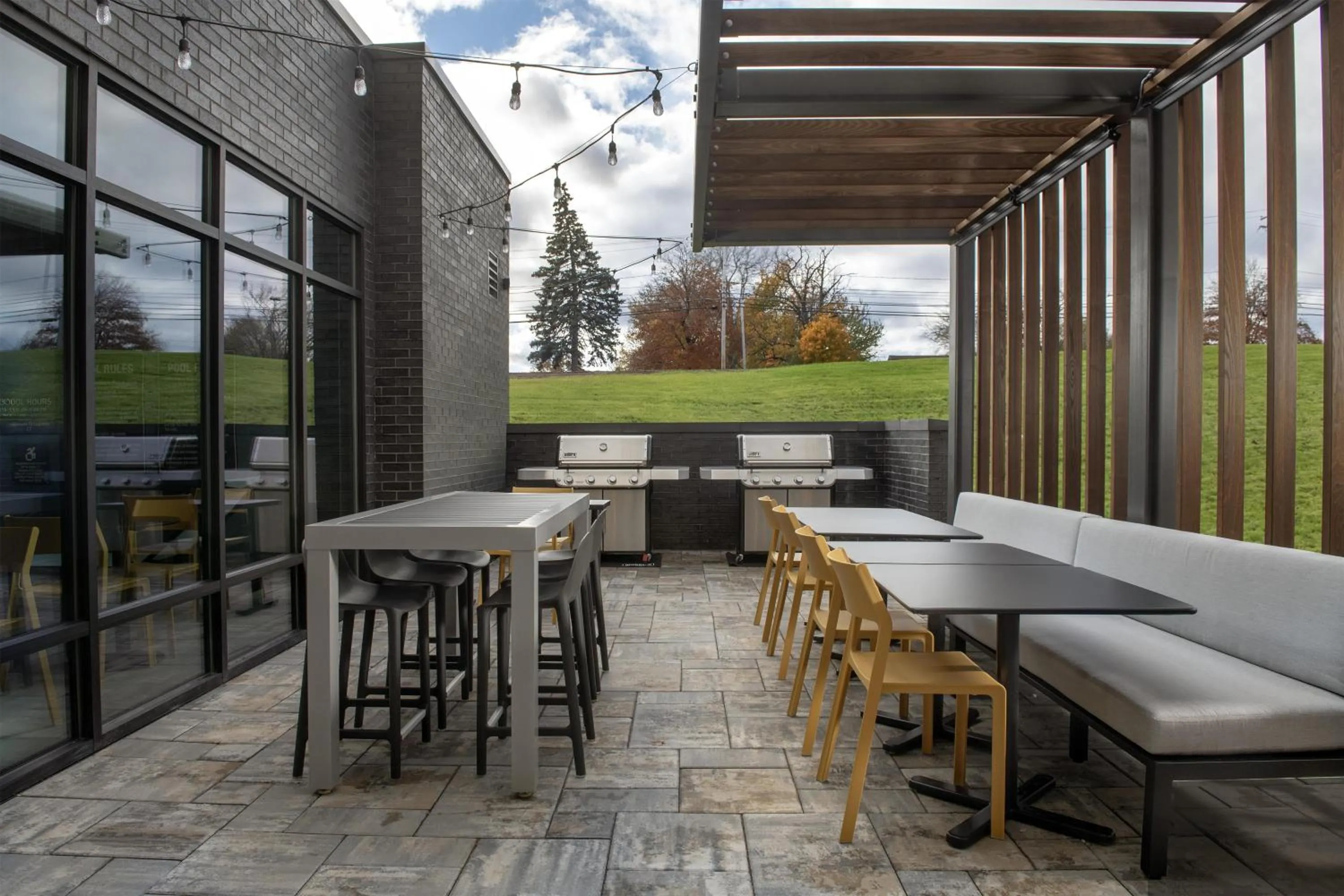 Patio in Home2 Suites By Hilton Syracuse Liverpool Airport Area