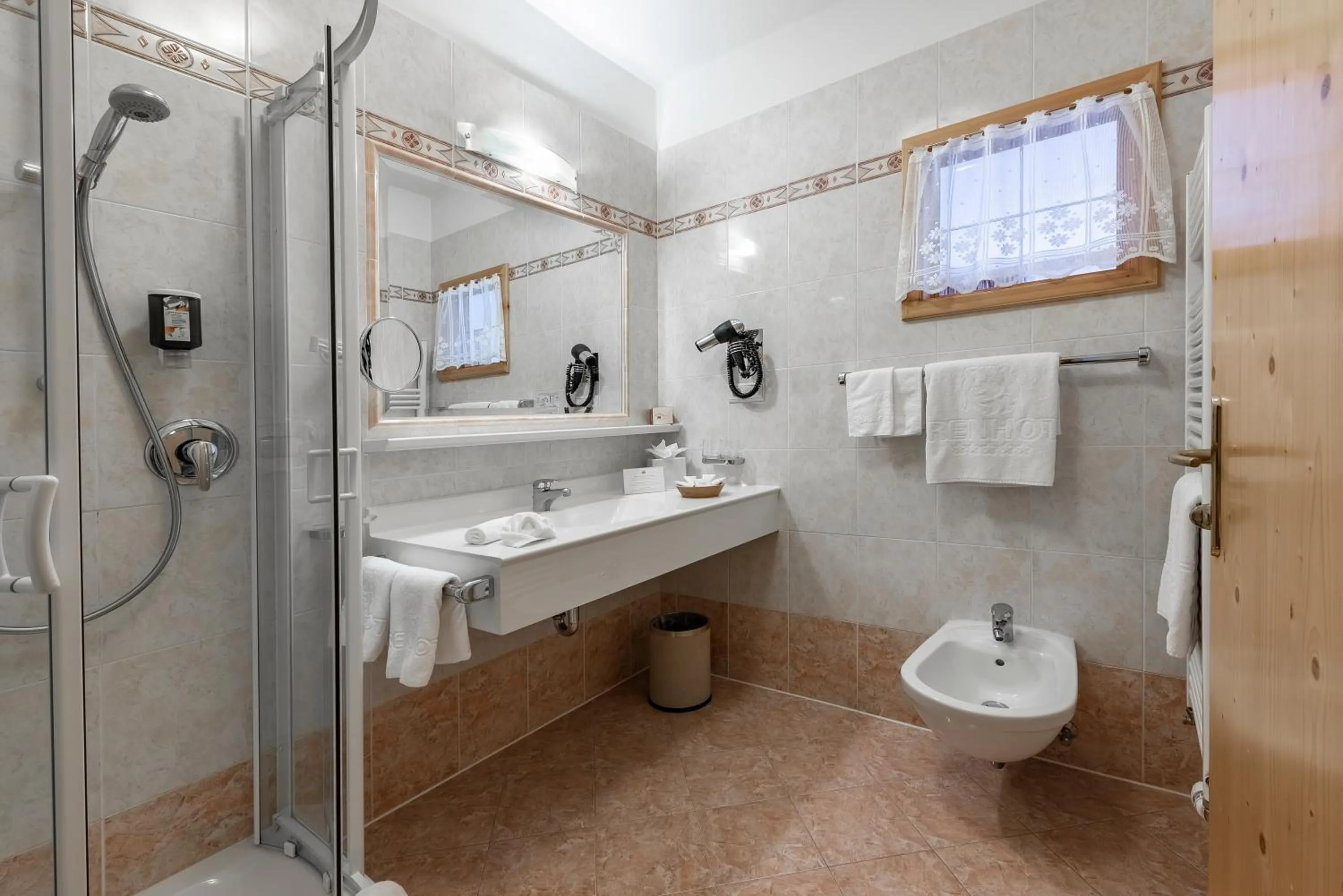 Bathroom in Bärenhotel