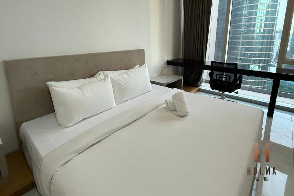 Bed in The Platinum KLCC by Holma