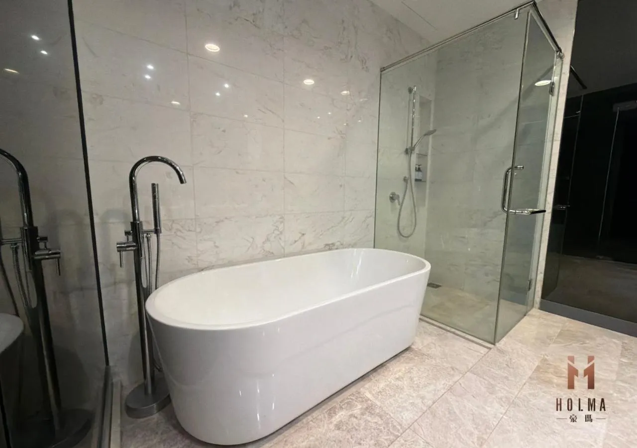 Bath in The Platinum KLCC by Holma