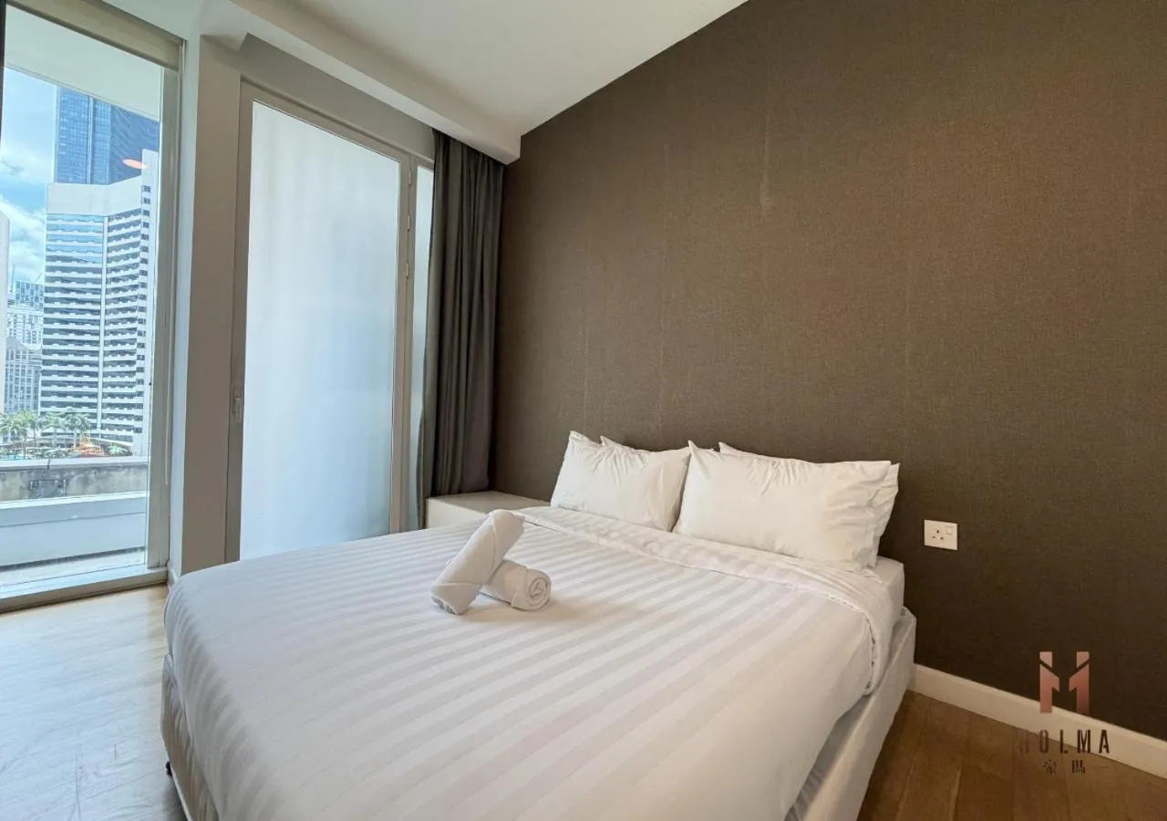 Bed in The Platinum KLCC by Holma