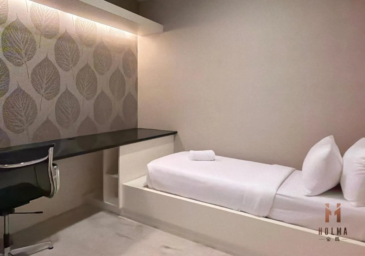 Bed in The Platinum KLCC by Holma