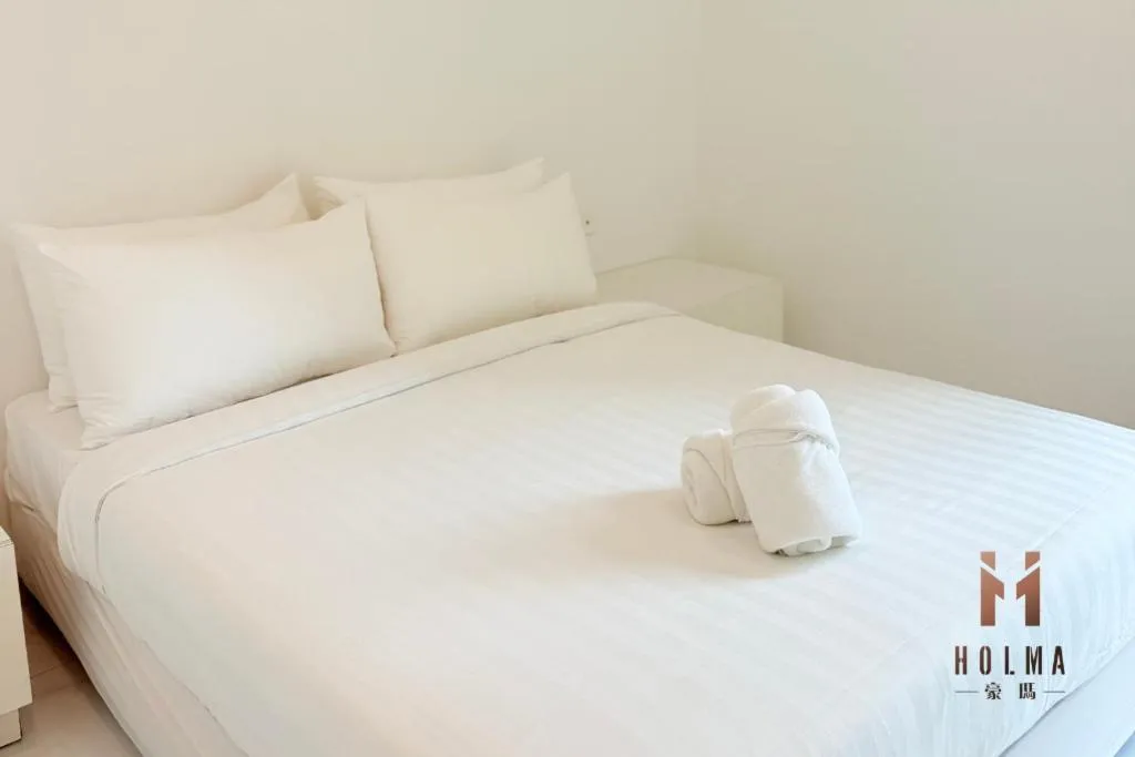 Bed in The Platinum KLCC by Holma