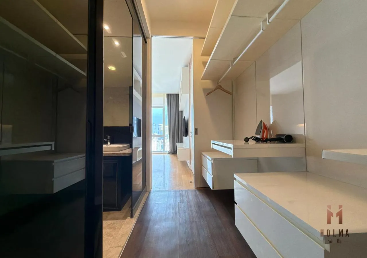 wardrobe in The Platinum KLCC by Holma
