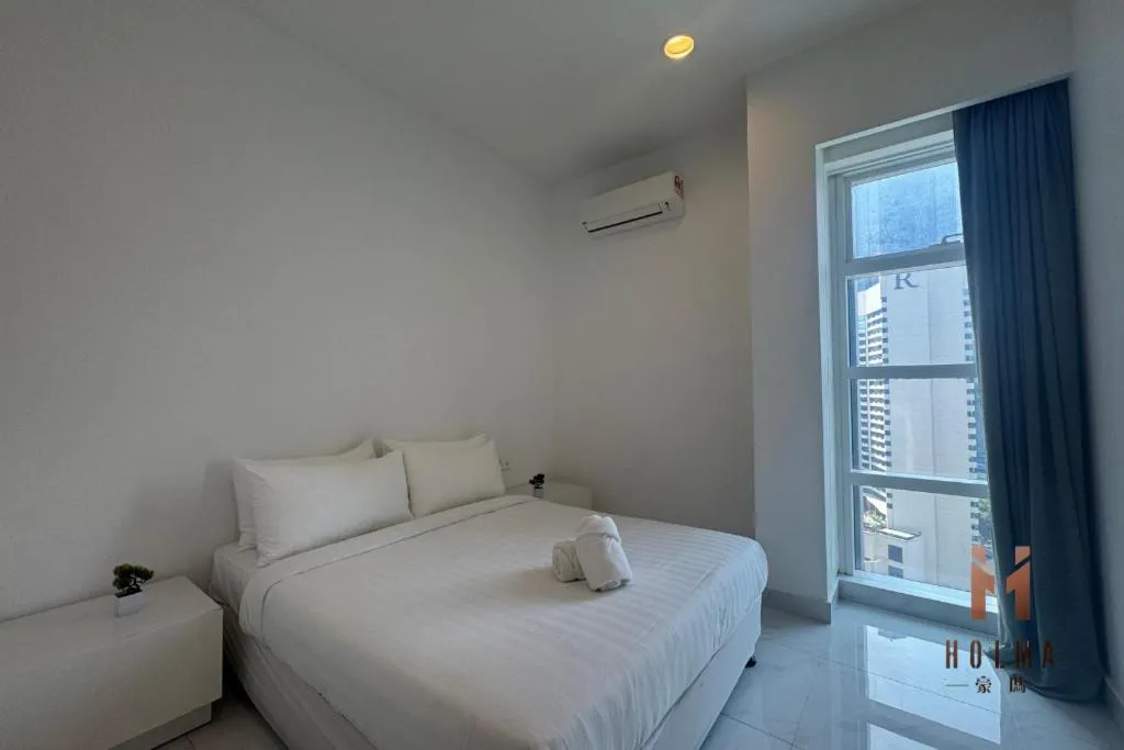 Bed in The Platinum KLCC by Holma