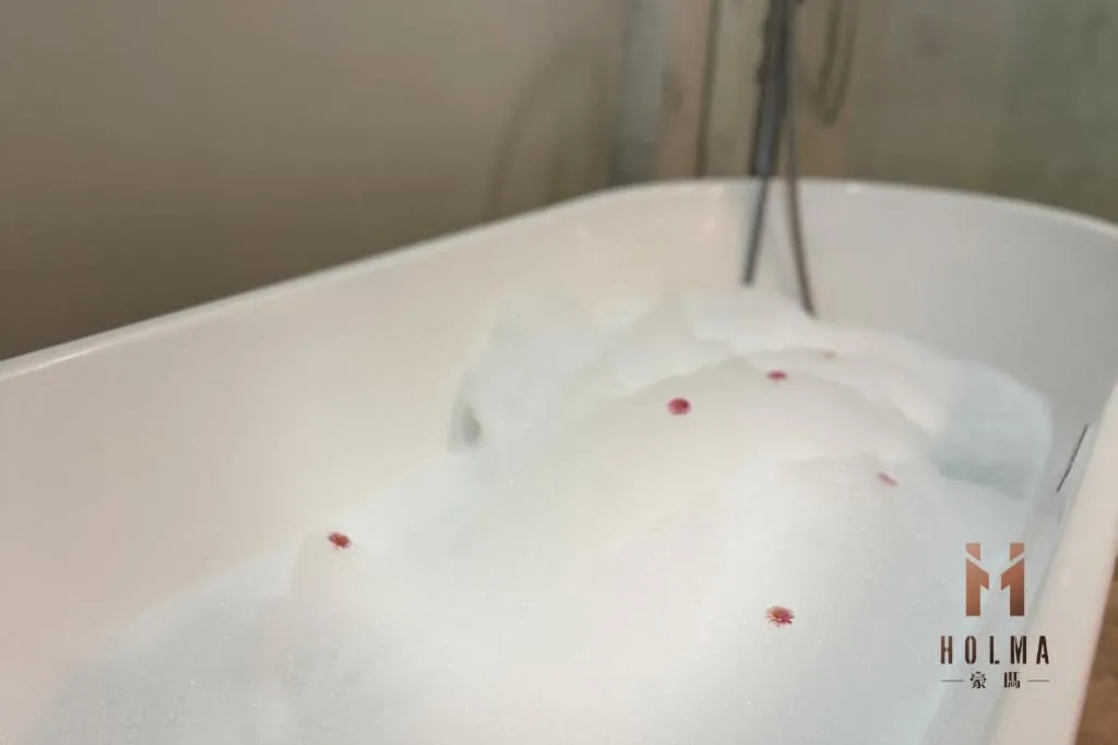 The Platinum KLCC by Holma