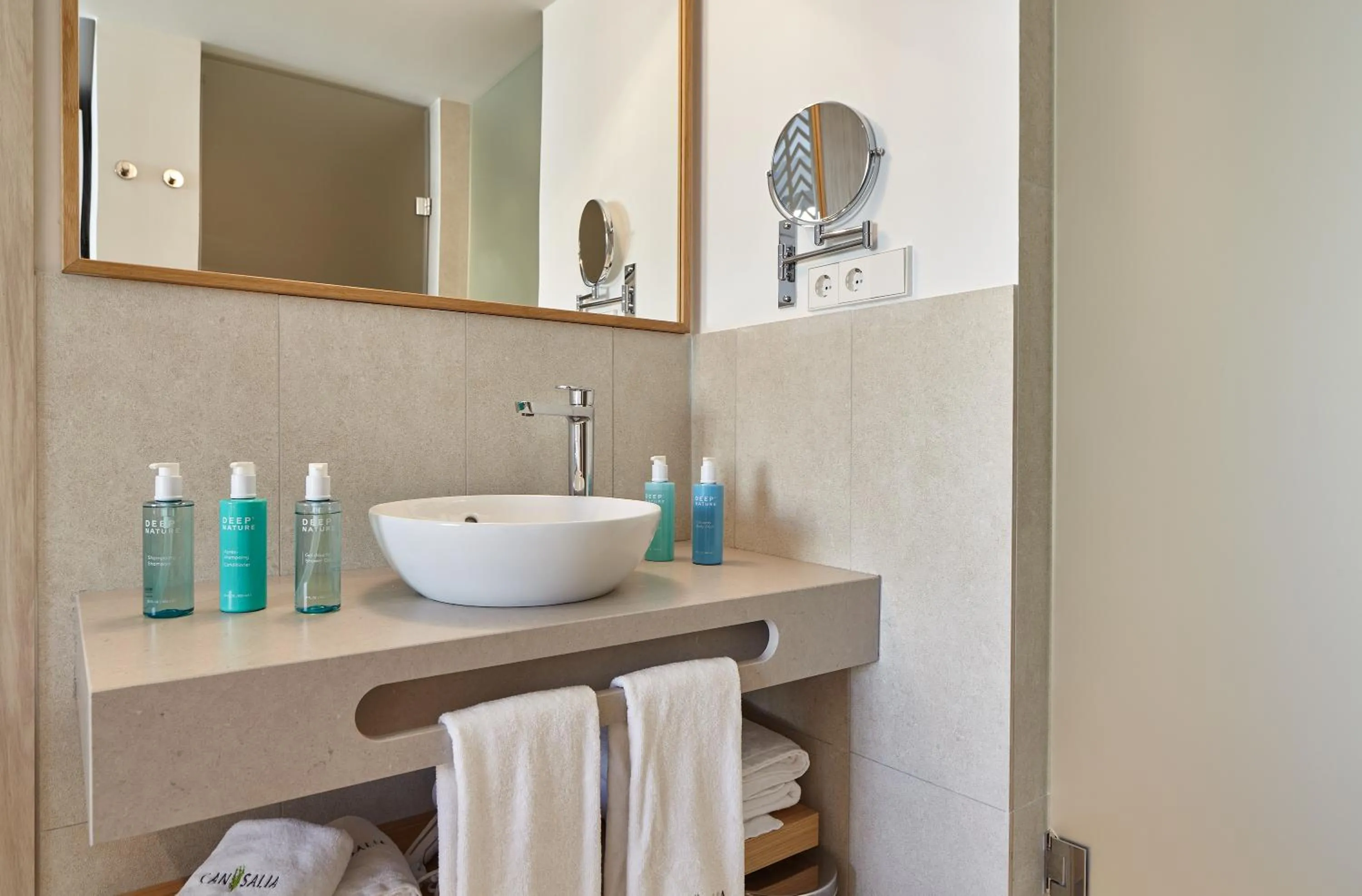 Bathroom in Can Salia