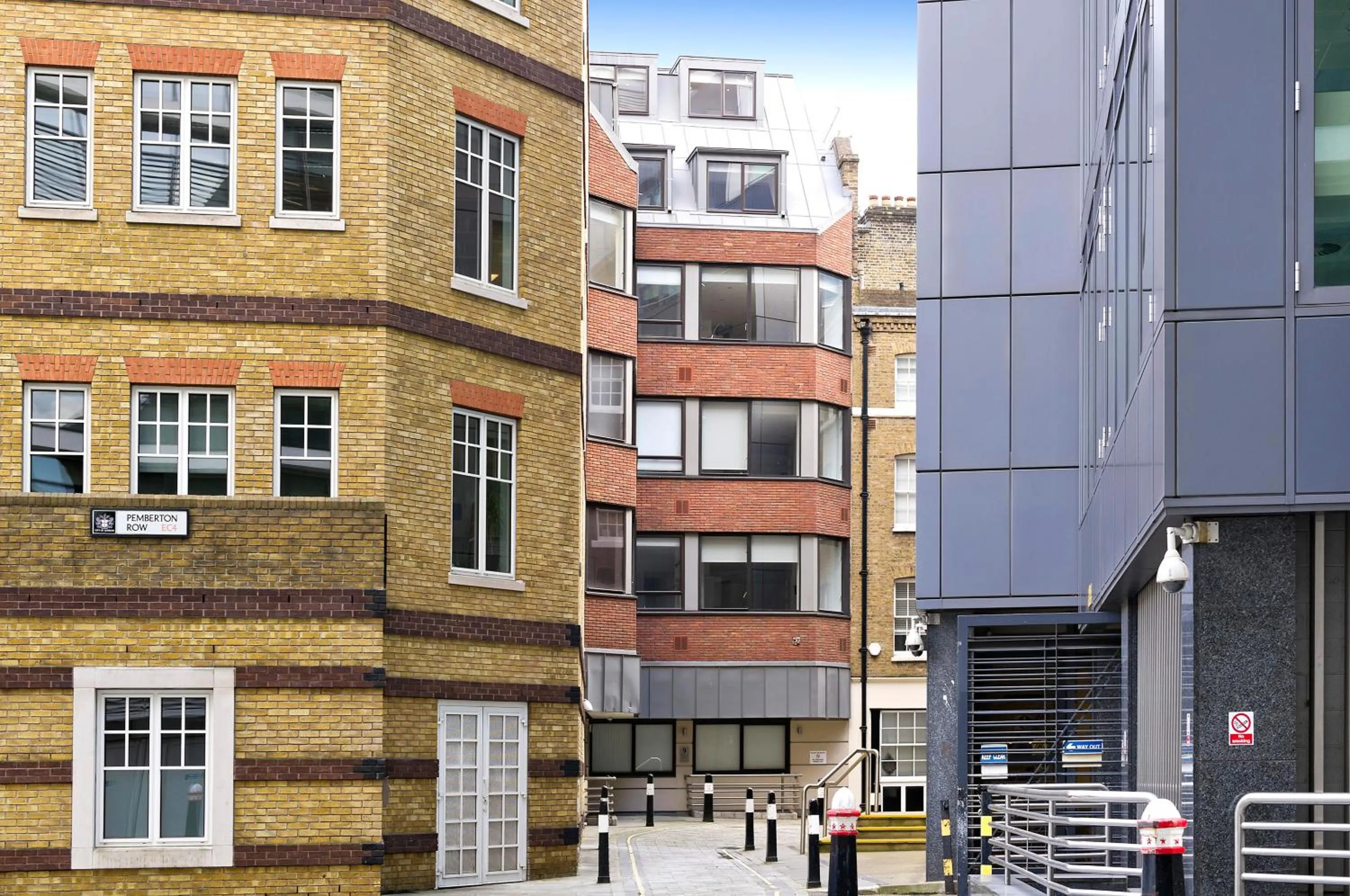 Property building in Red Lion Court by City2Stay