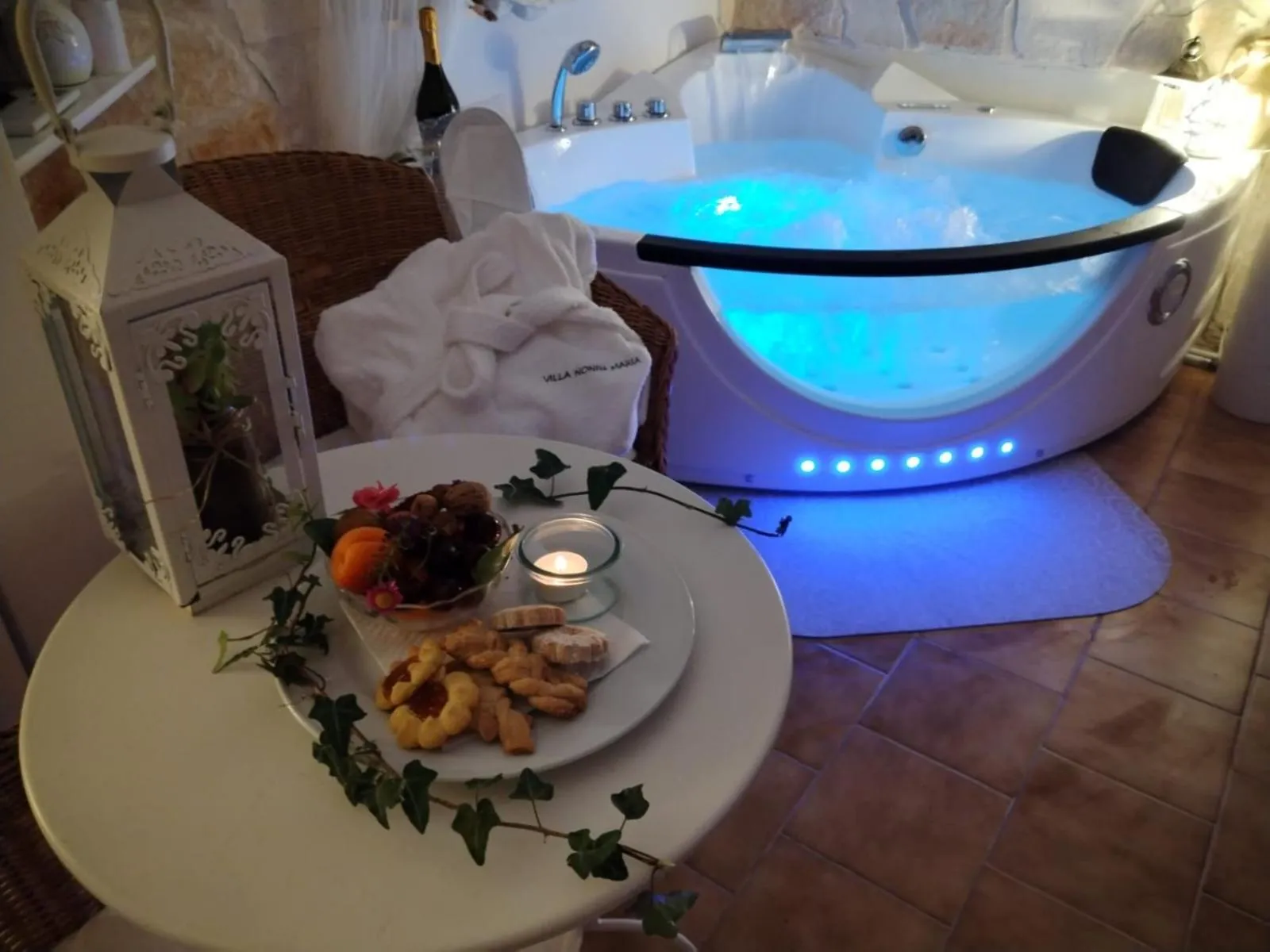 Hot Tub in B&B Villa Nonna Maria