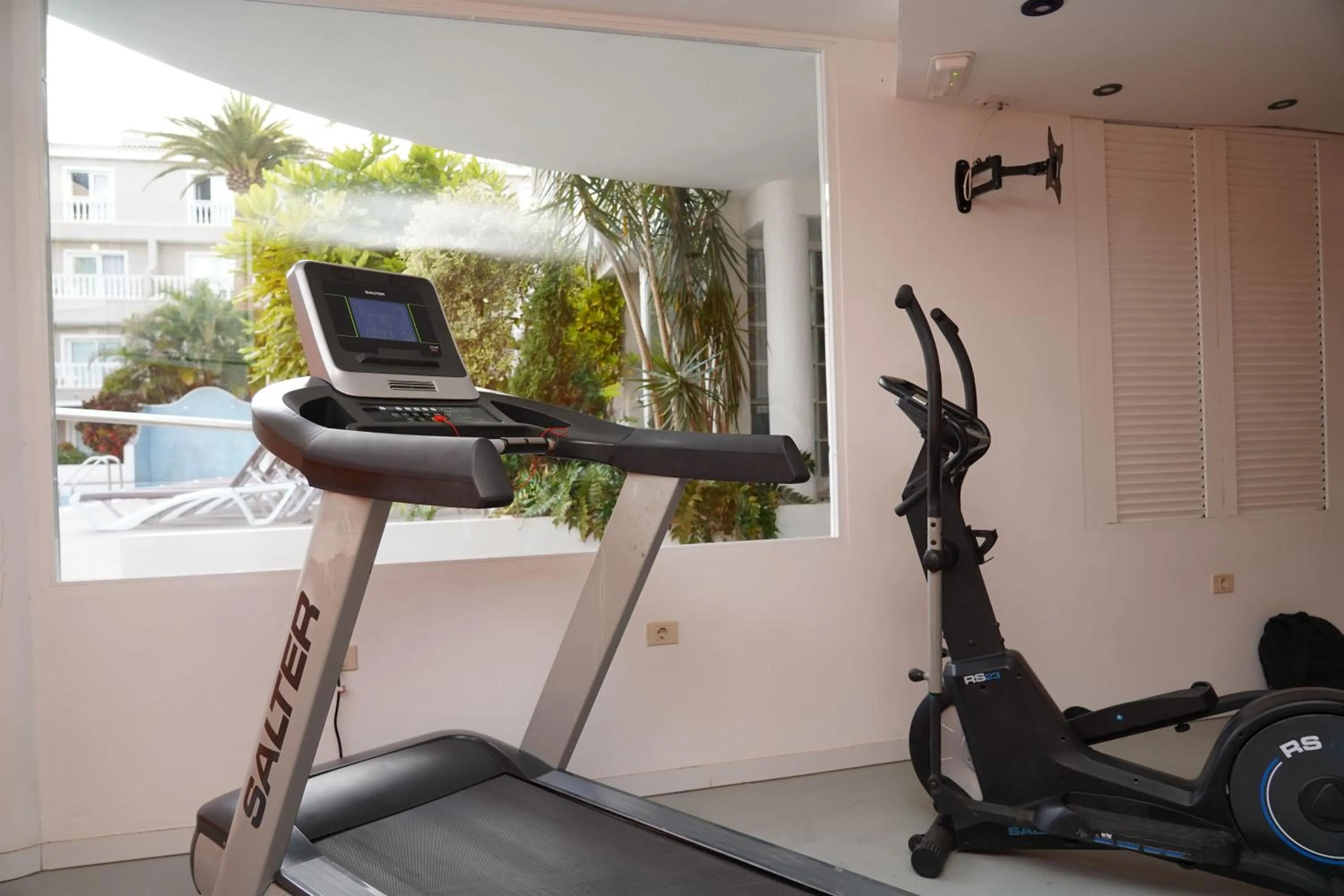 Fitness centre/facilities in Hotel RF San Borondon