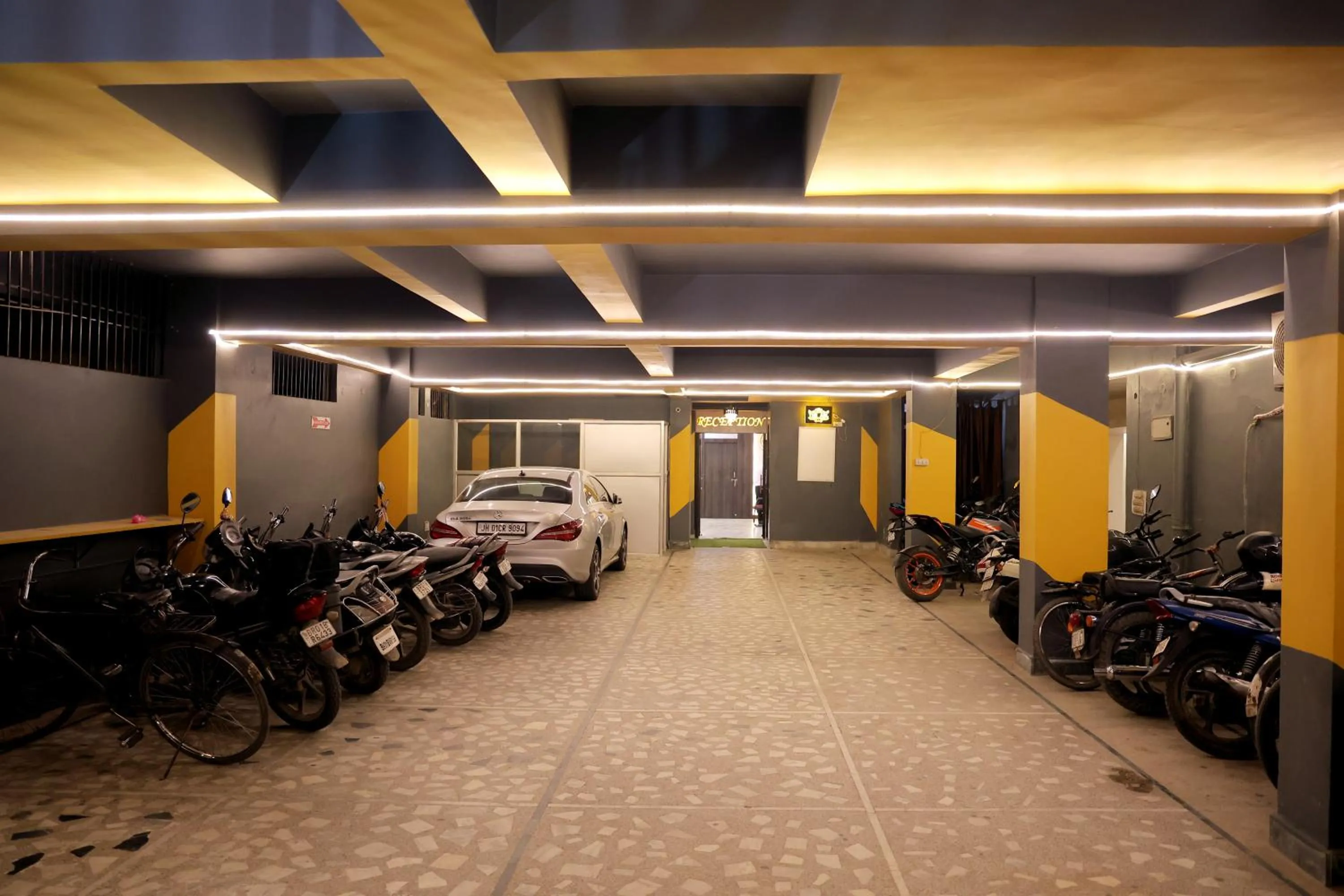 Parking in The ARL Hotels & Banquets