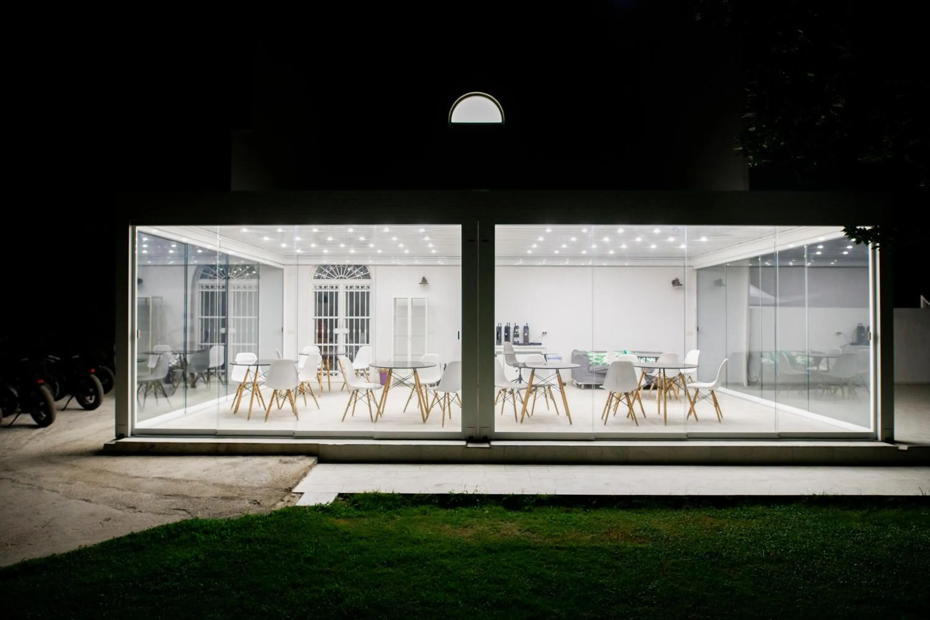 Property building in La Casa sul Faro