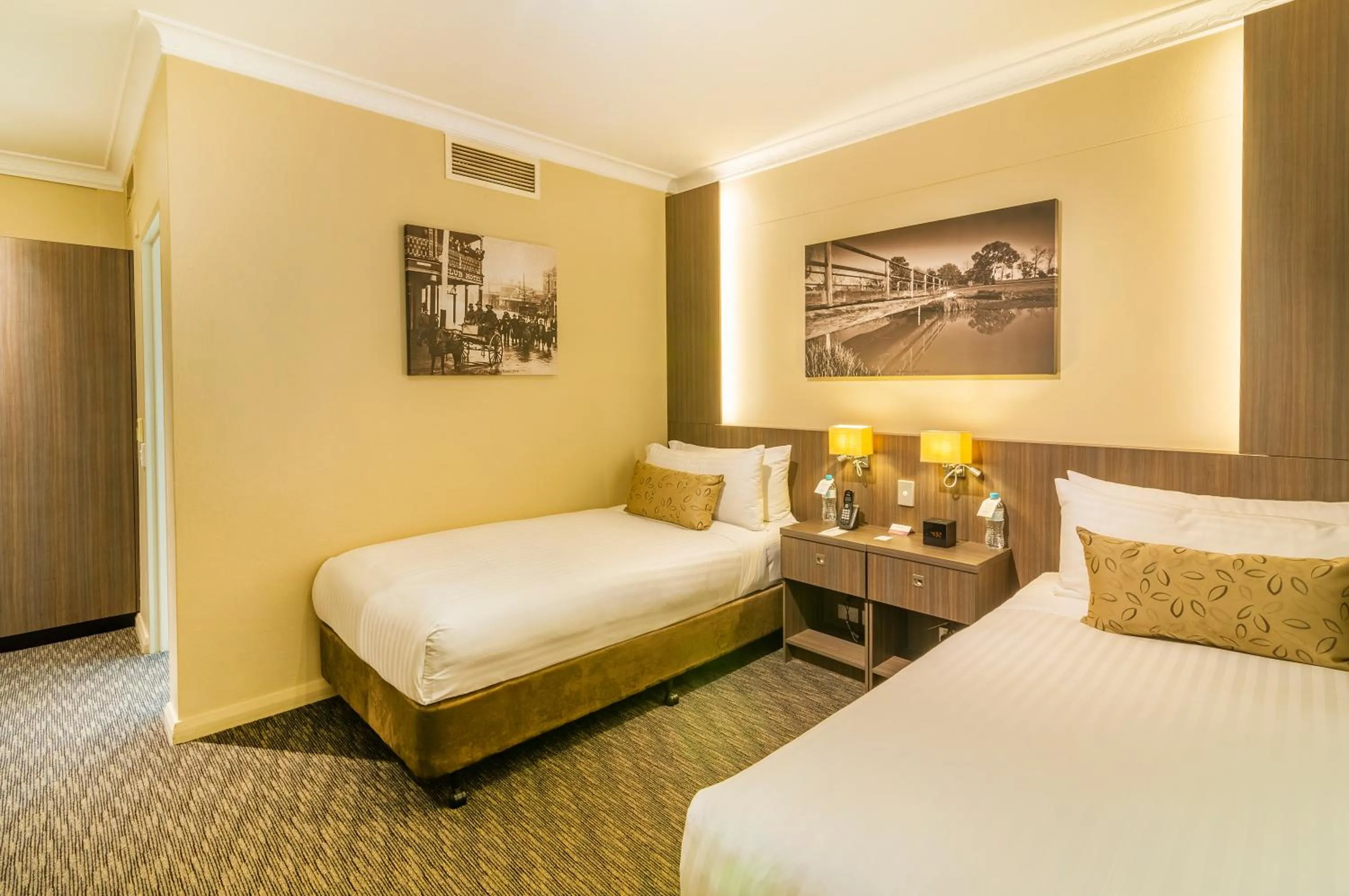 Bed in Mercure Orange