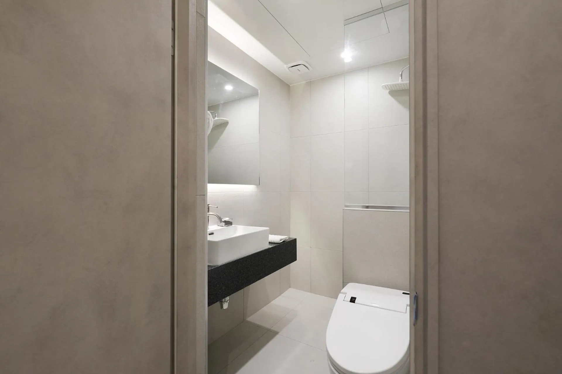 Hound Hotel Asan Terminal