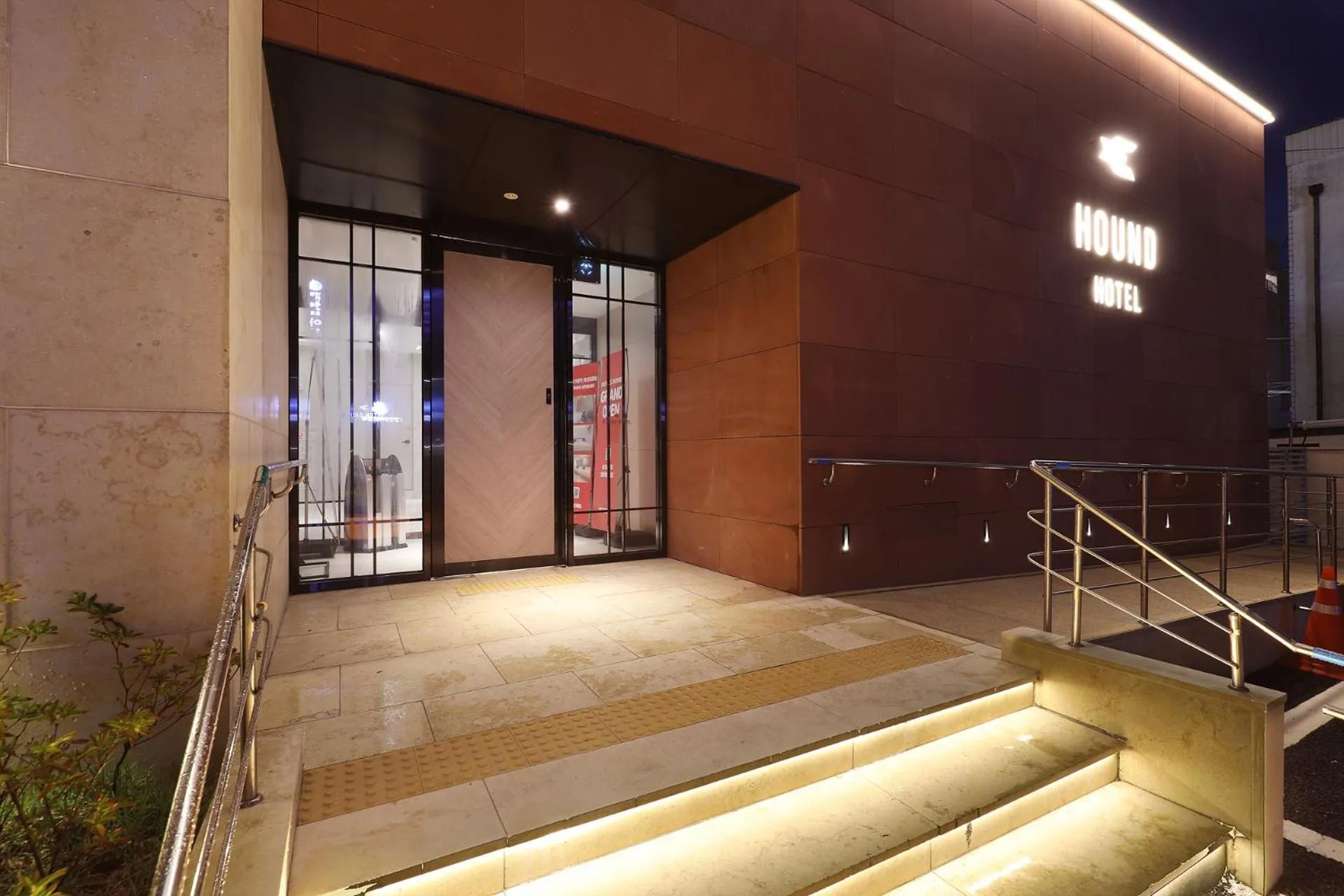 Hound Hotel Asan Terminal