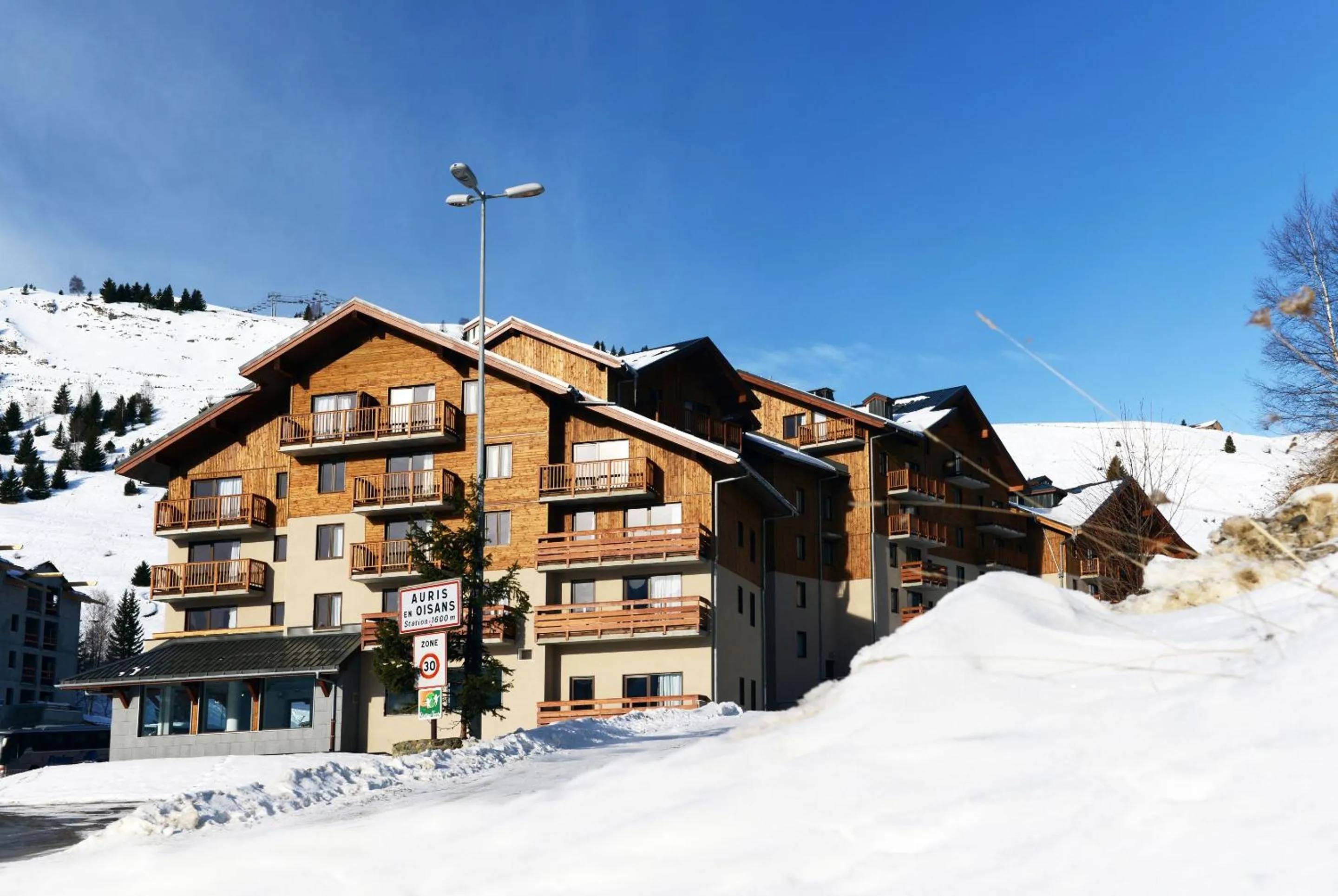 Property building in Résidence Odalys Les Balcons d'Auréa