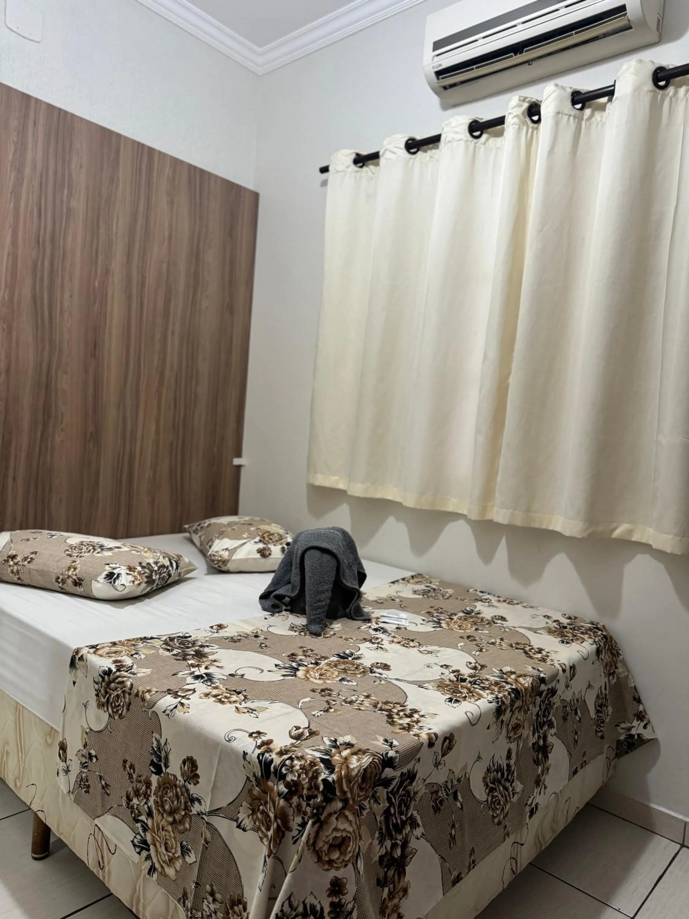 Photo of the whole room, Bed in Pousada Rabake