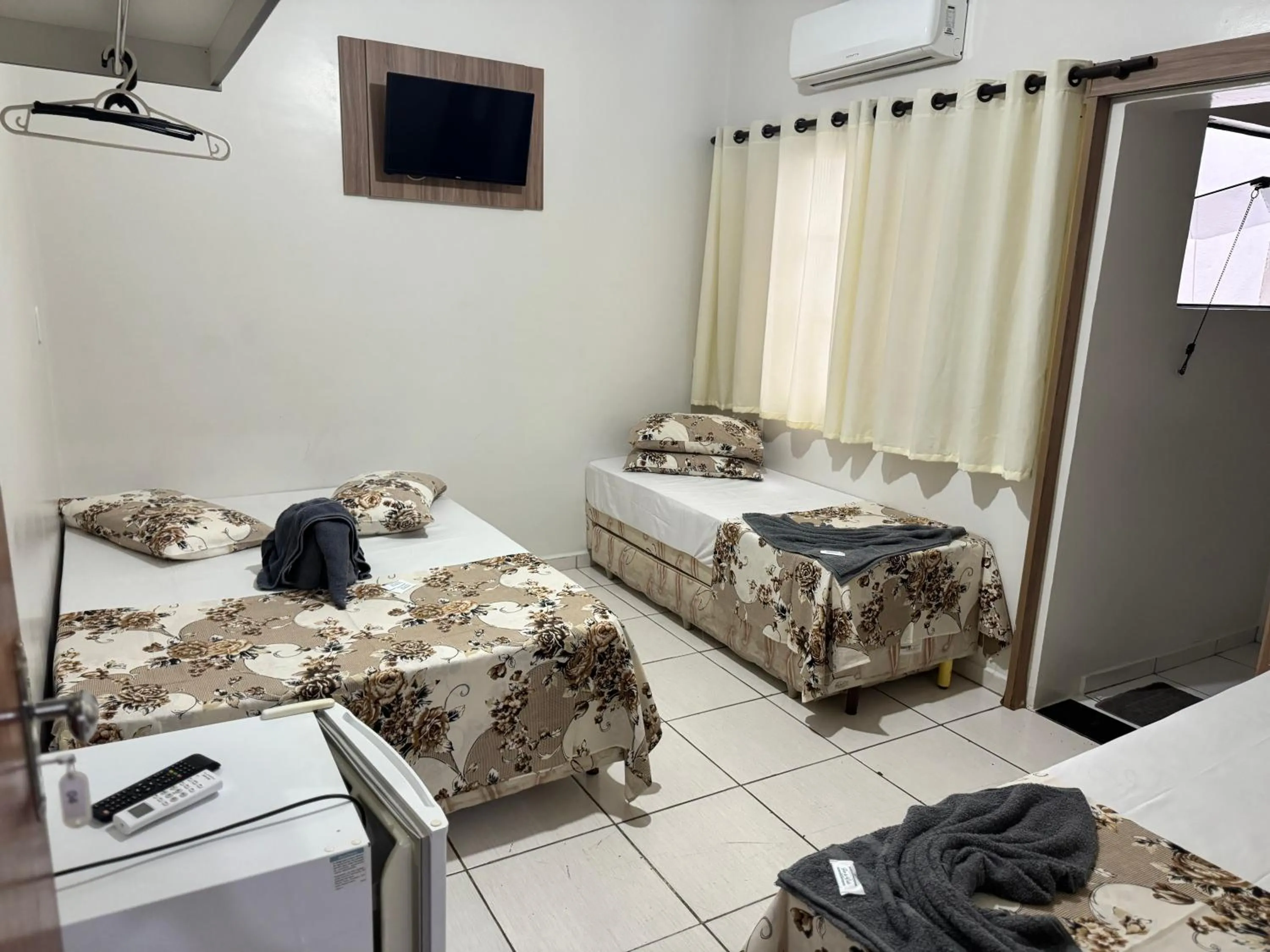 Photo of the whole room, Bed in Pousada Rabake