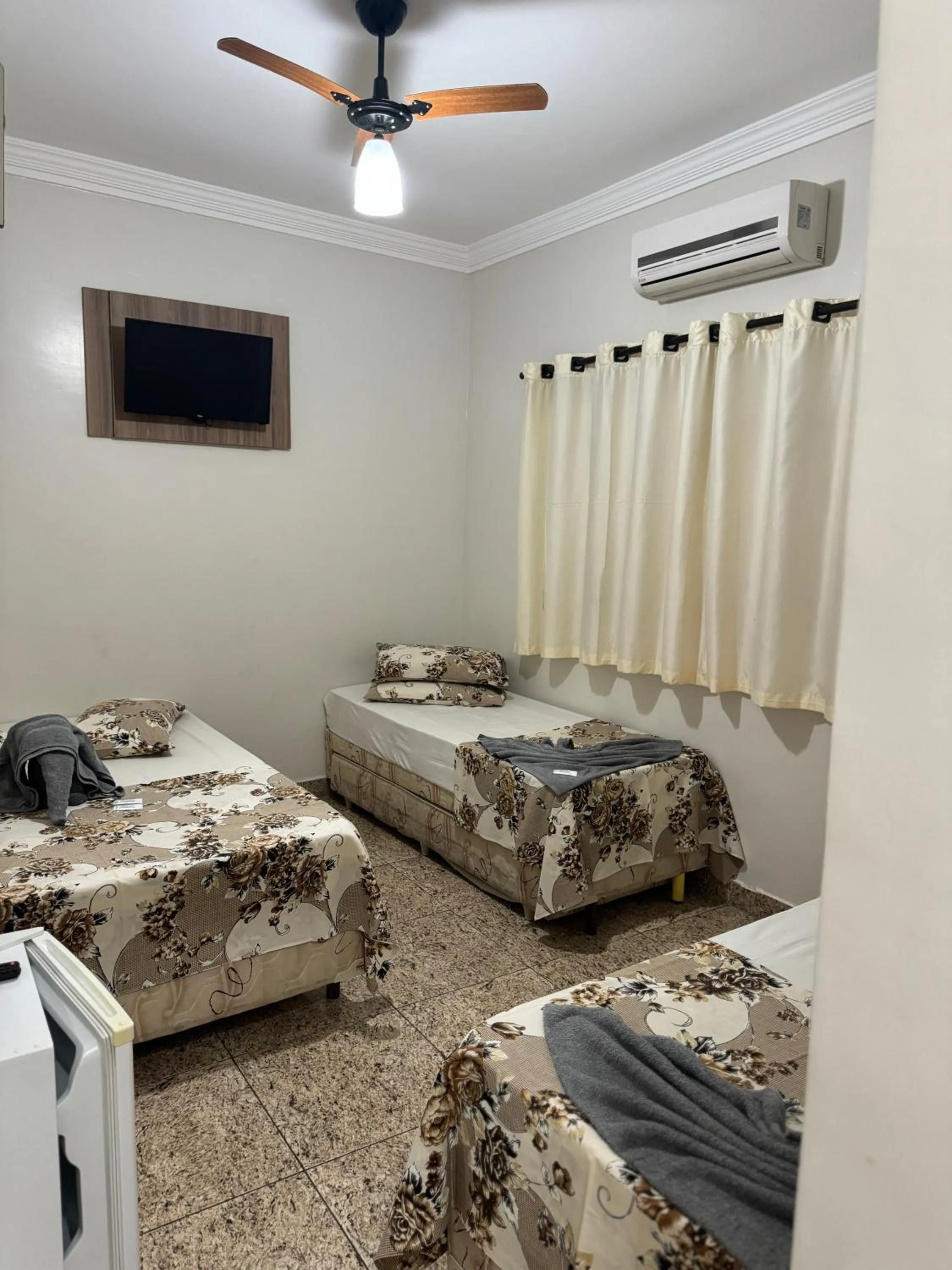 Photo of the whole room, Bed in Pousada Rabake