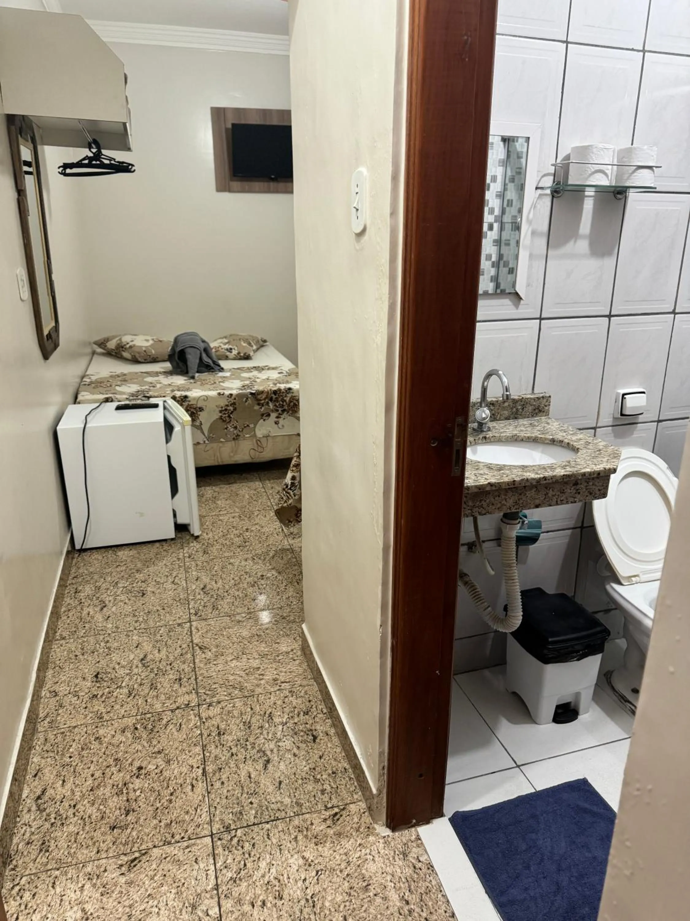 Bathroom, Bed in Pousada Rabake