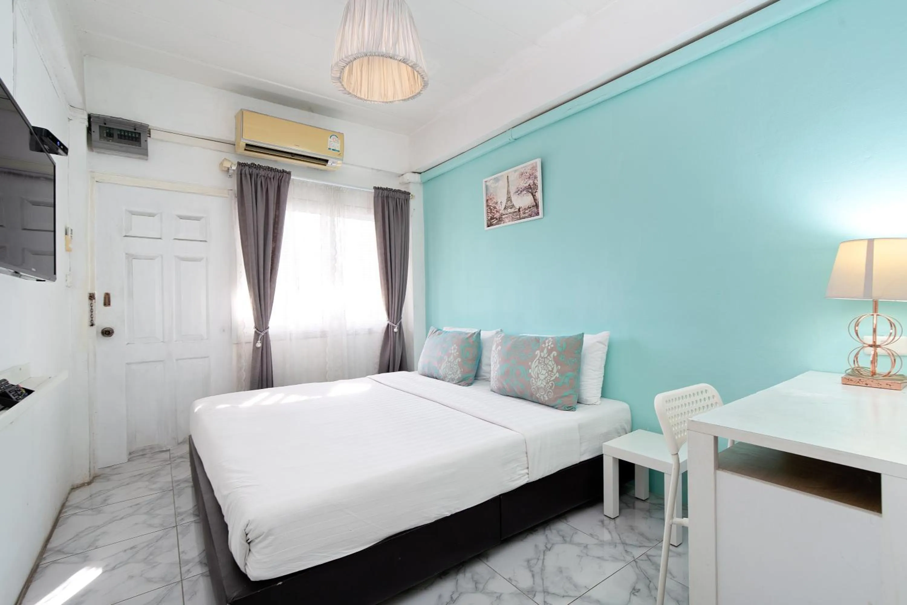 Bedroom, Bed in Take a Rest Donmueang